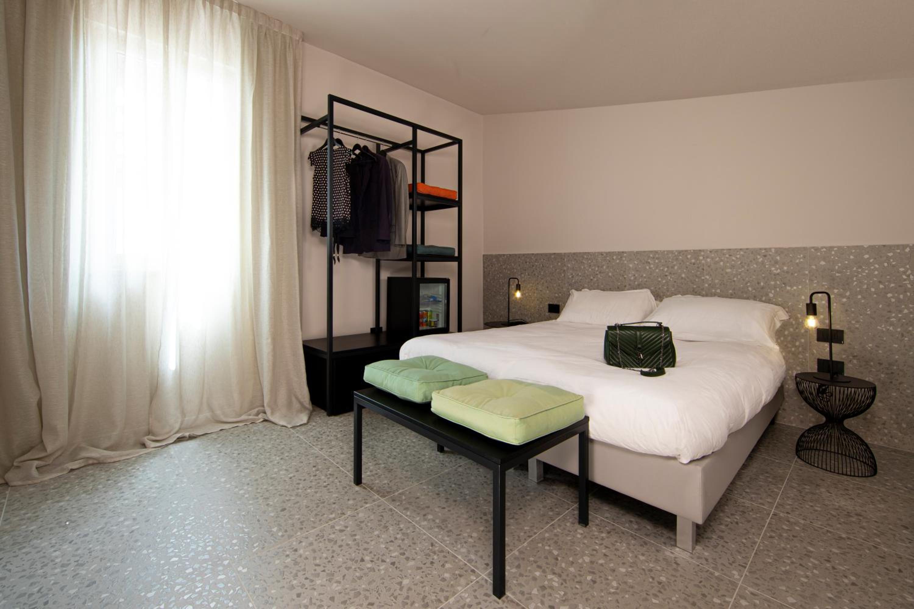Double or Twin Room - Photo 1
