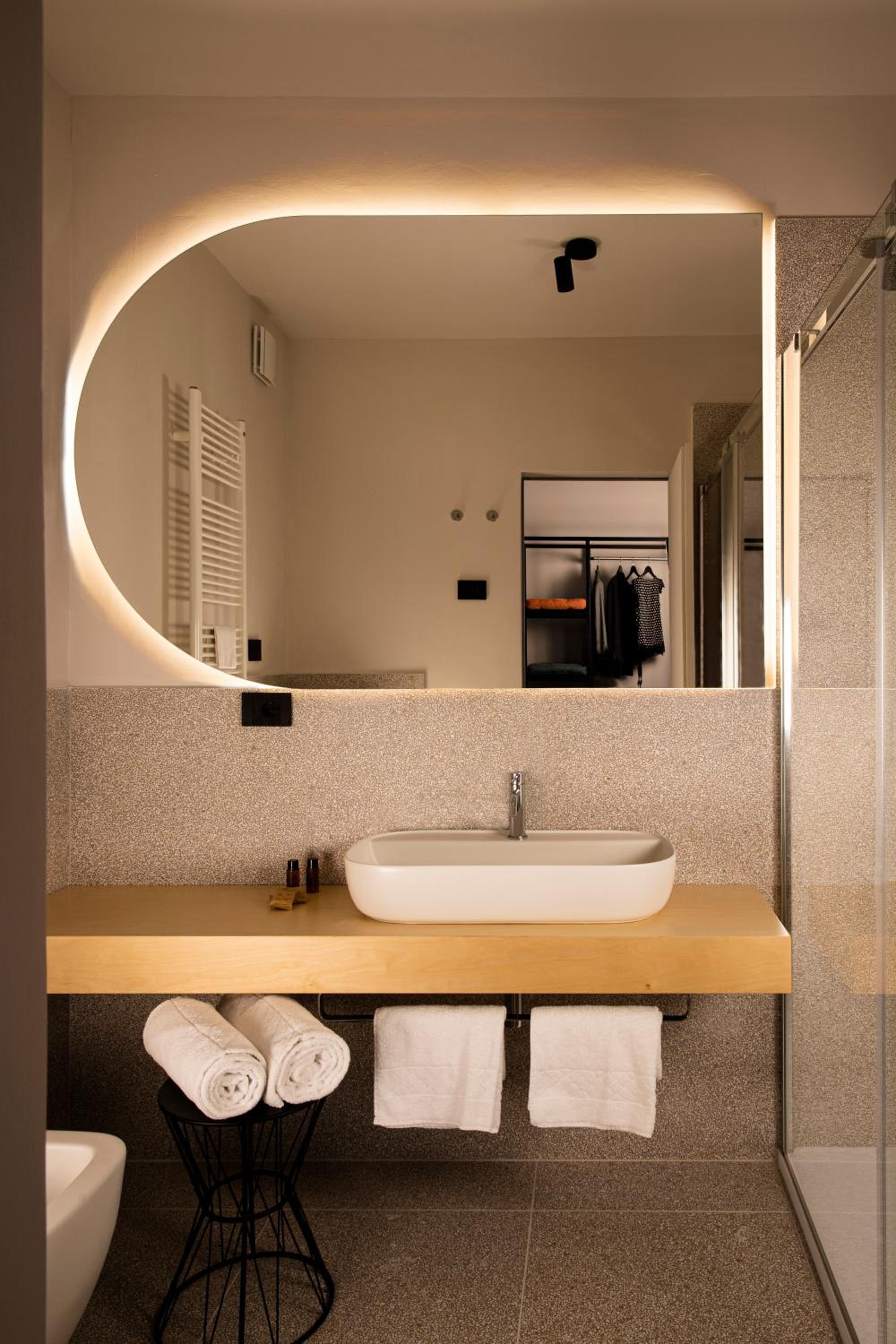 Double or Twin Room - Photo 2