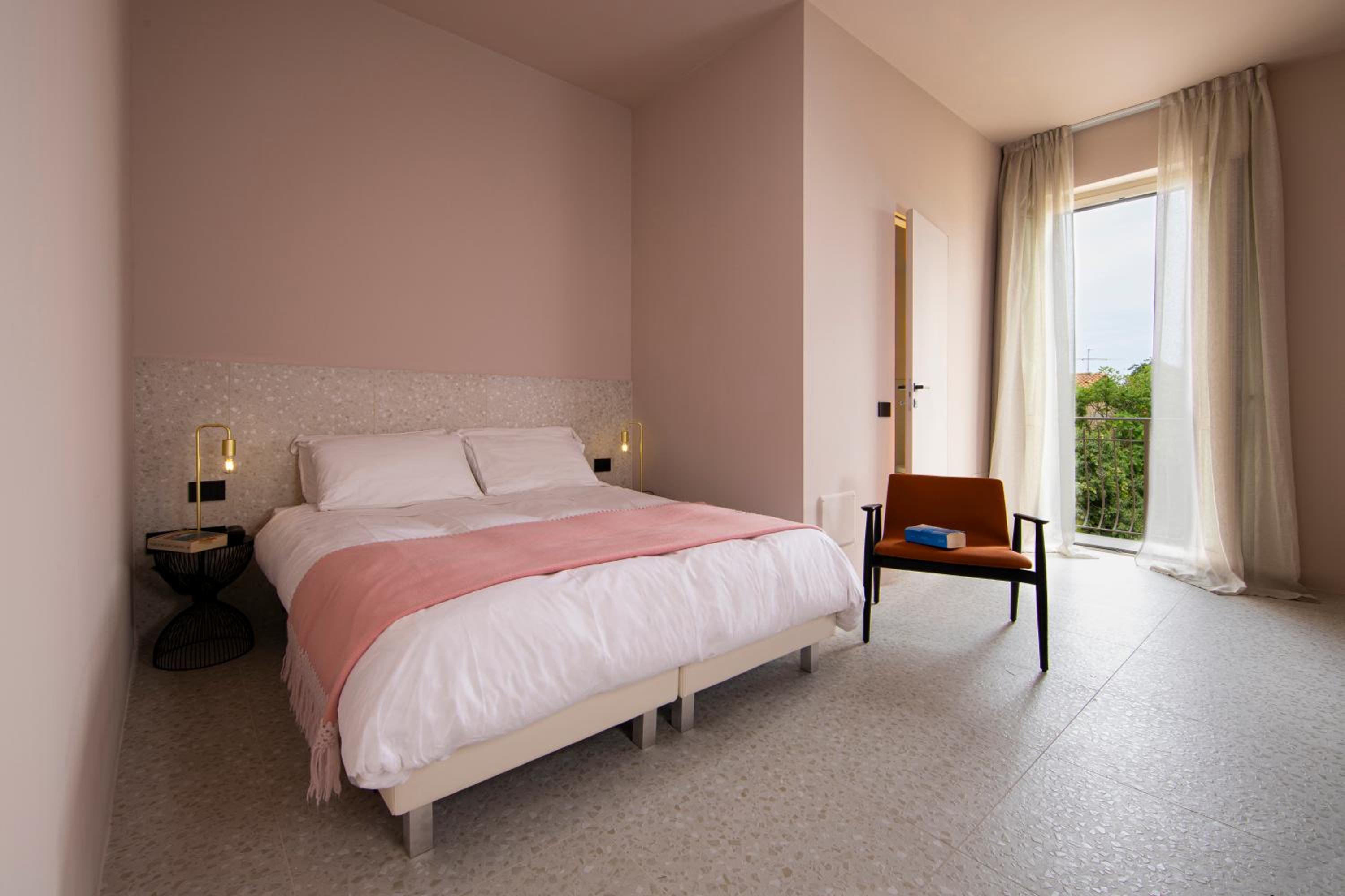 Triple Room - Photo 1