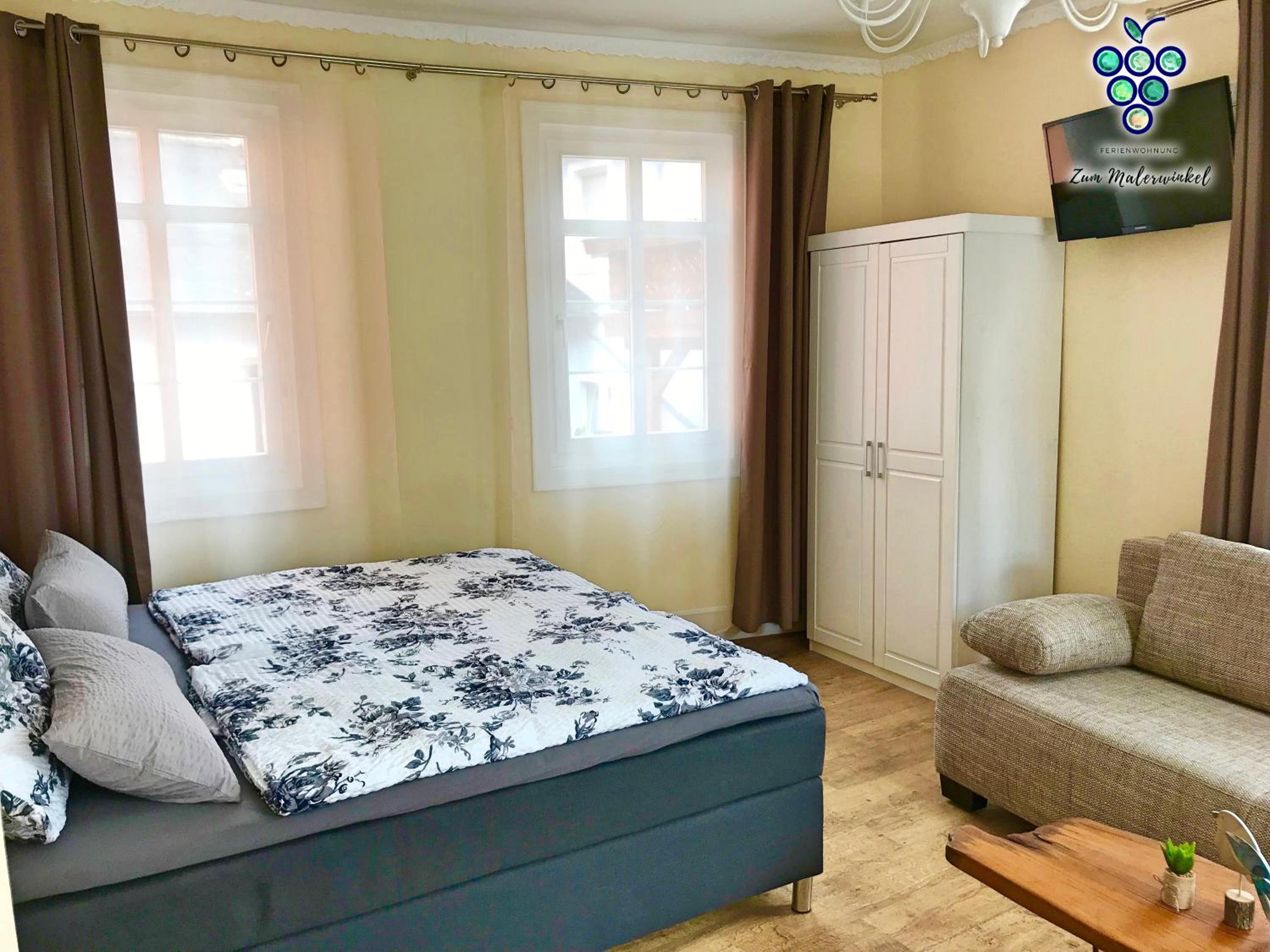 Studio Apartment - Photo 6