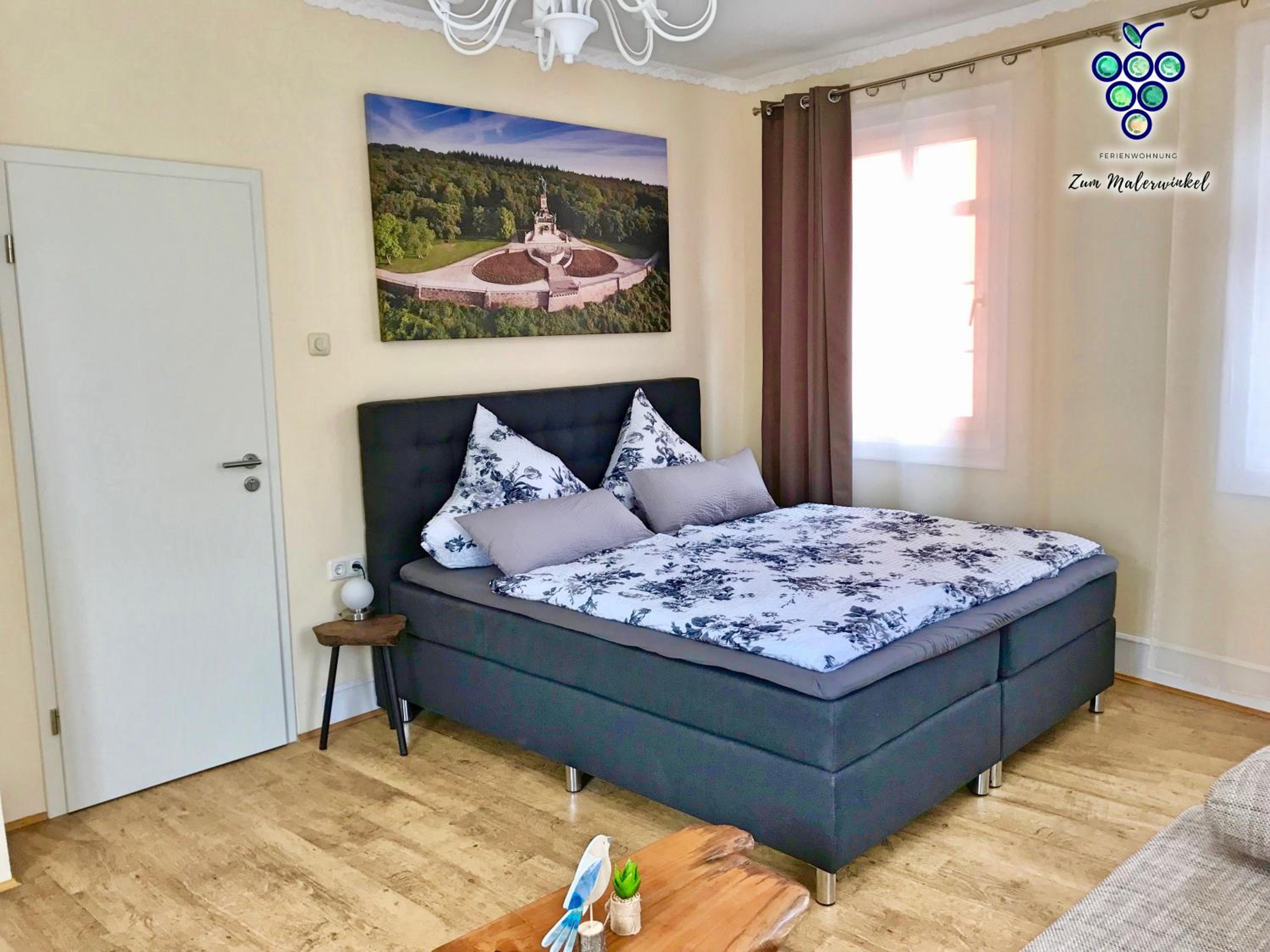 Studio Apartment - Photo 1