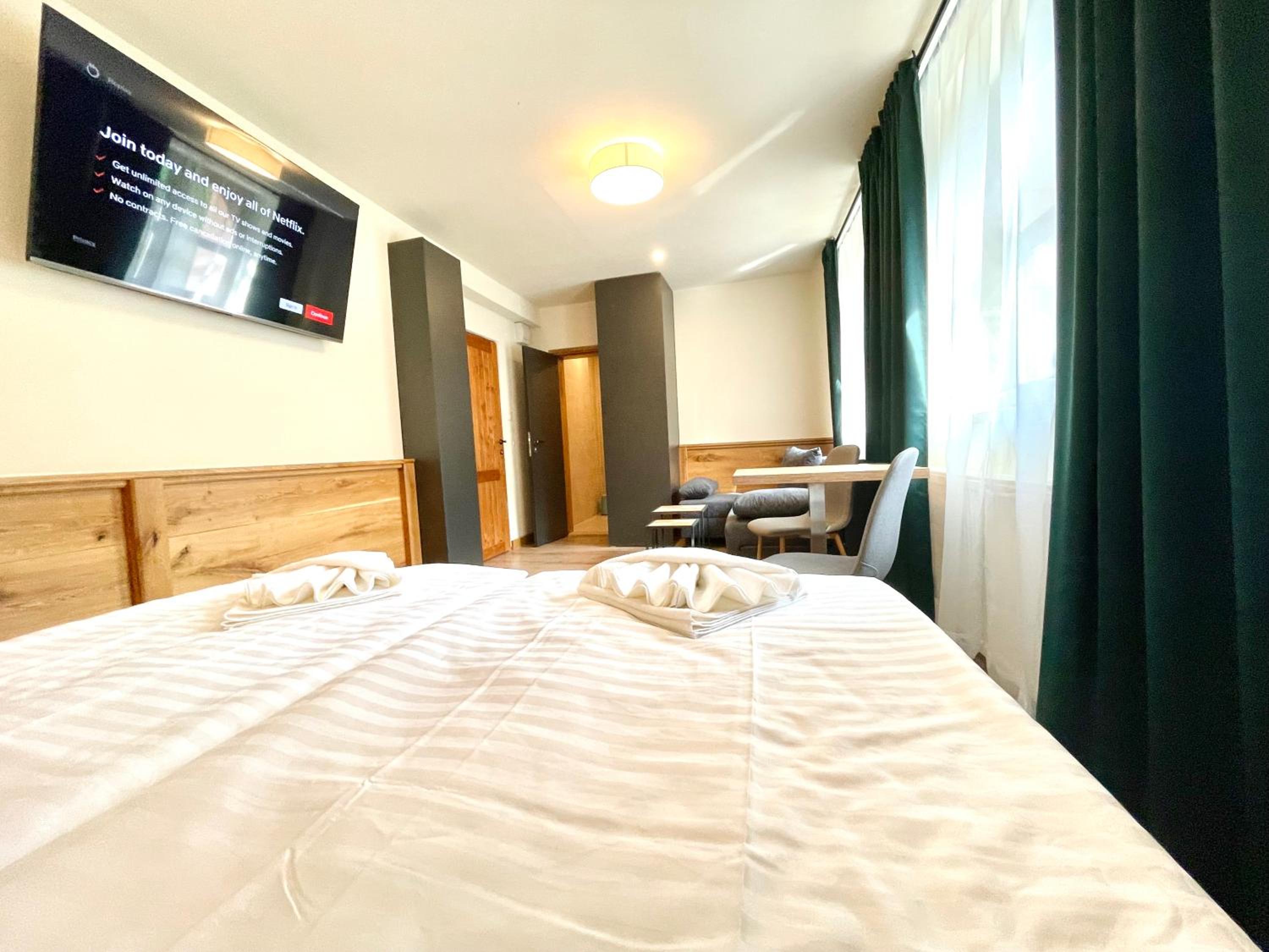 Superior Double or Twin Room - Photo 6