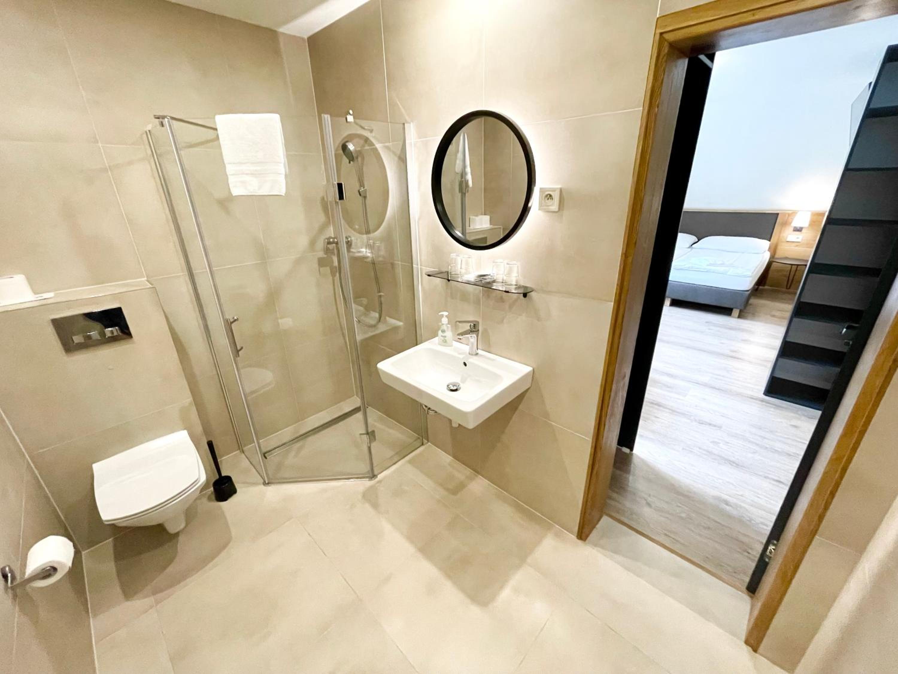 Superior Double or Twin Room - Photo 3