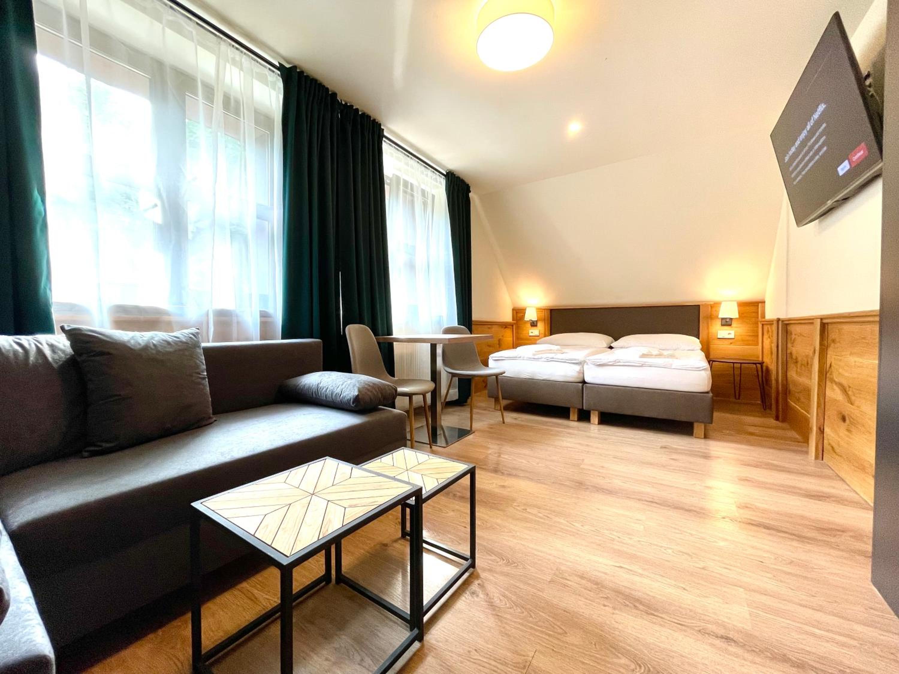 Superior Double or Twin Room - Photo 4