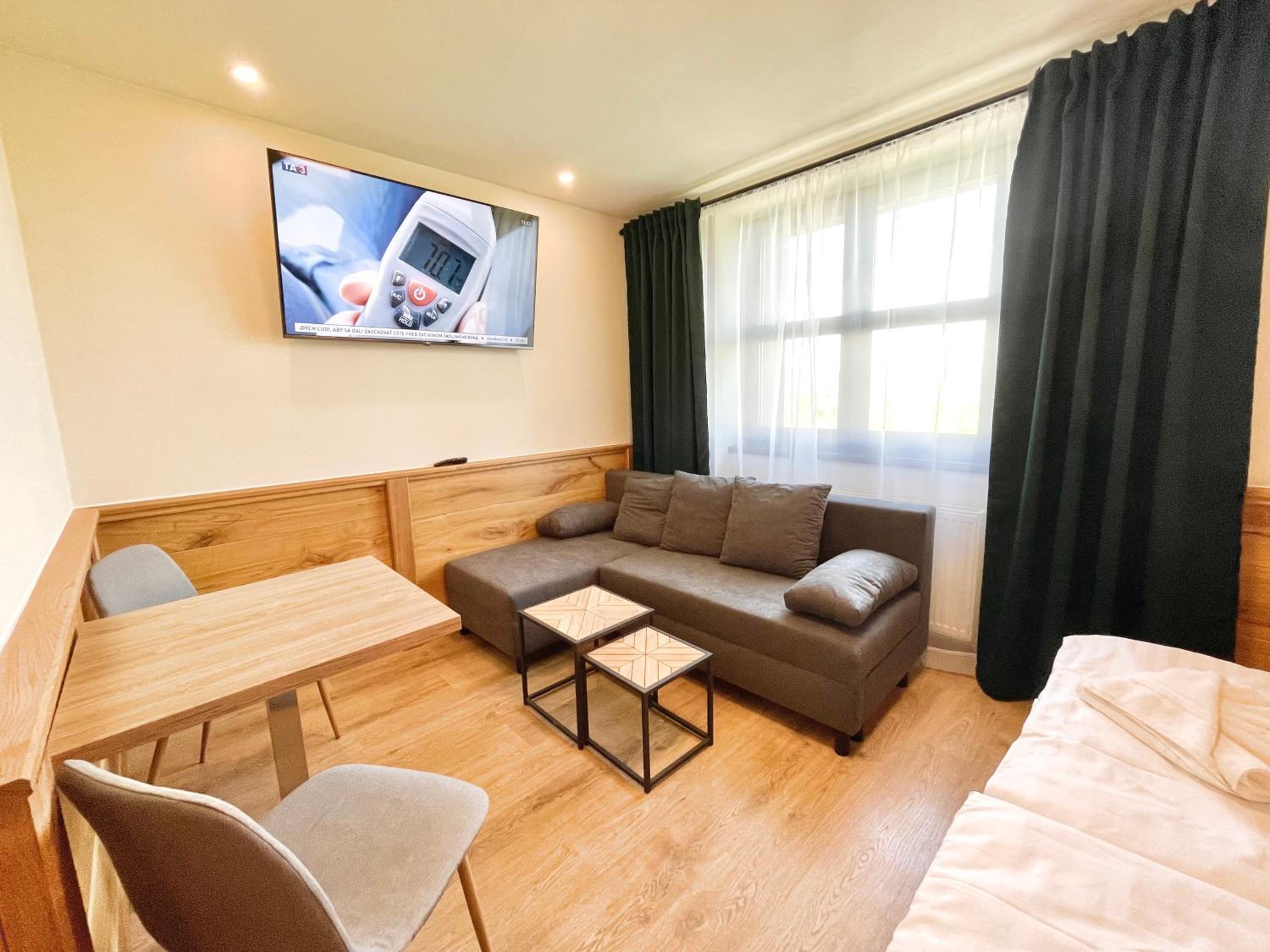 Superior Double or Twin Room - Photo 18