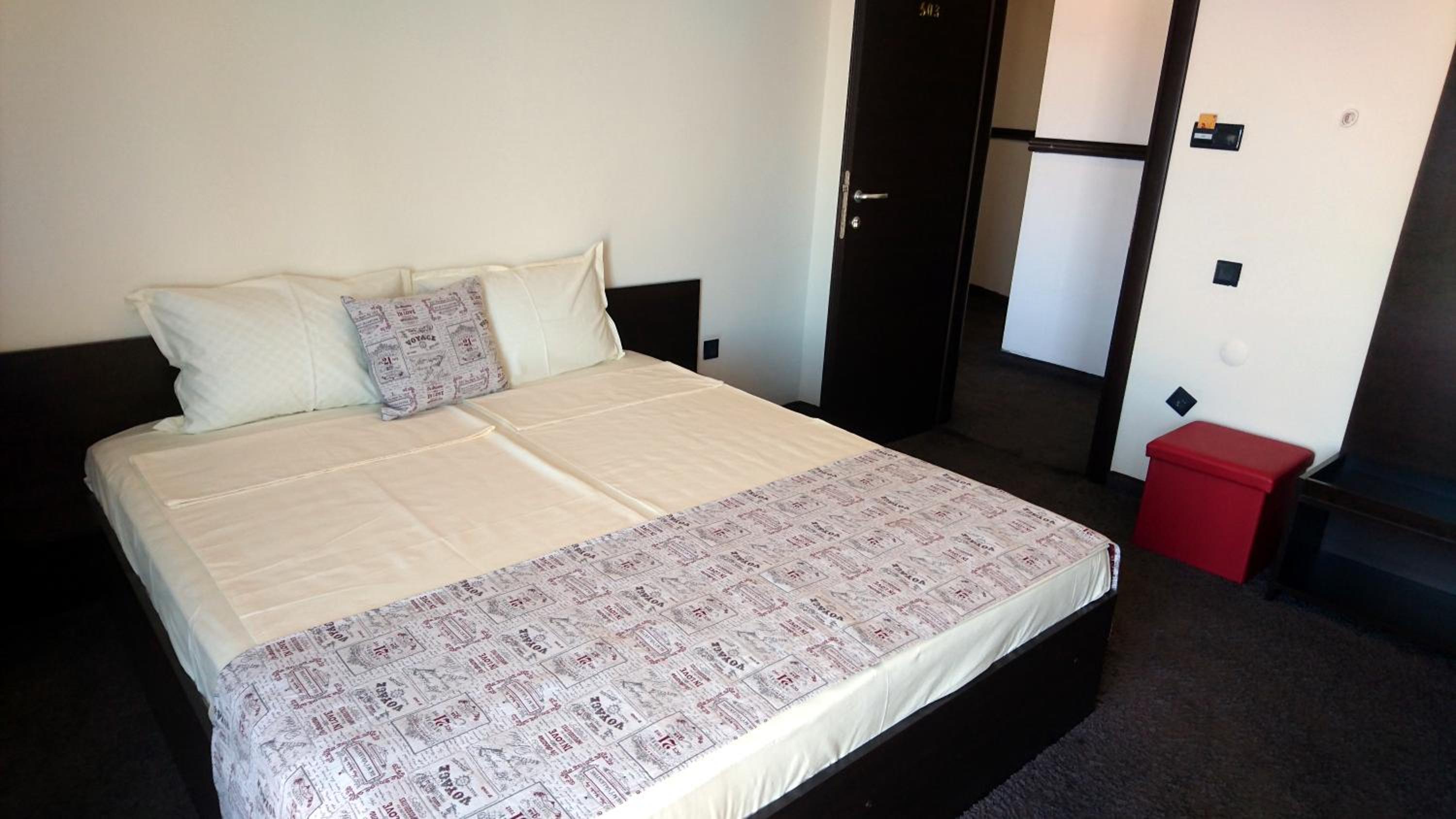 Triple Room with Terrace photo 2