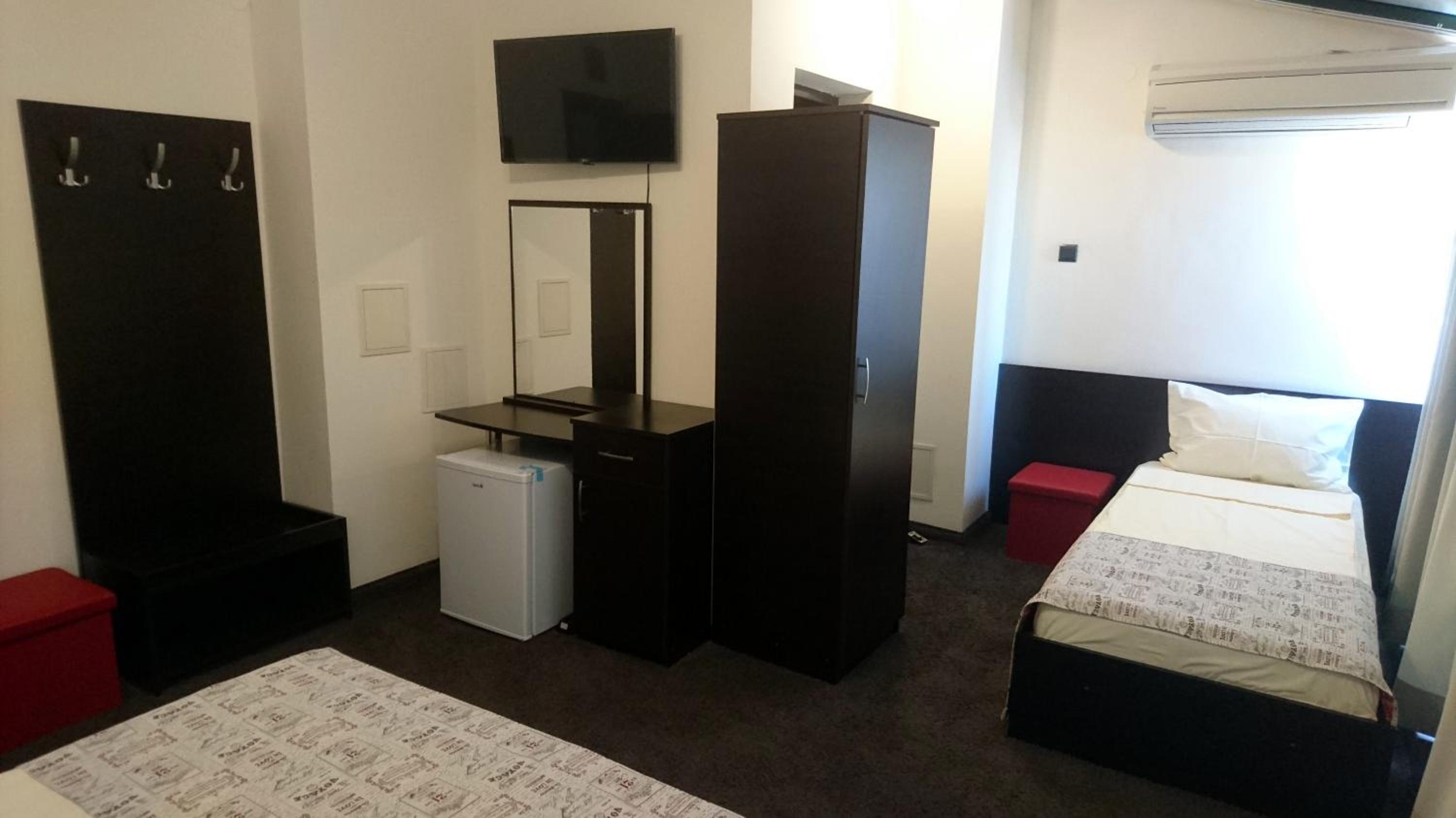 Triple Room with Terrace photo 3