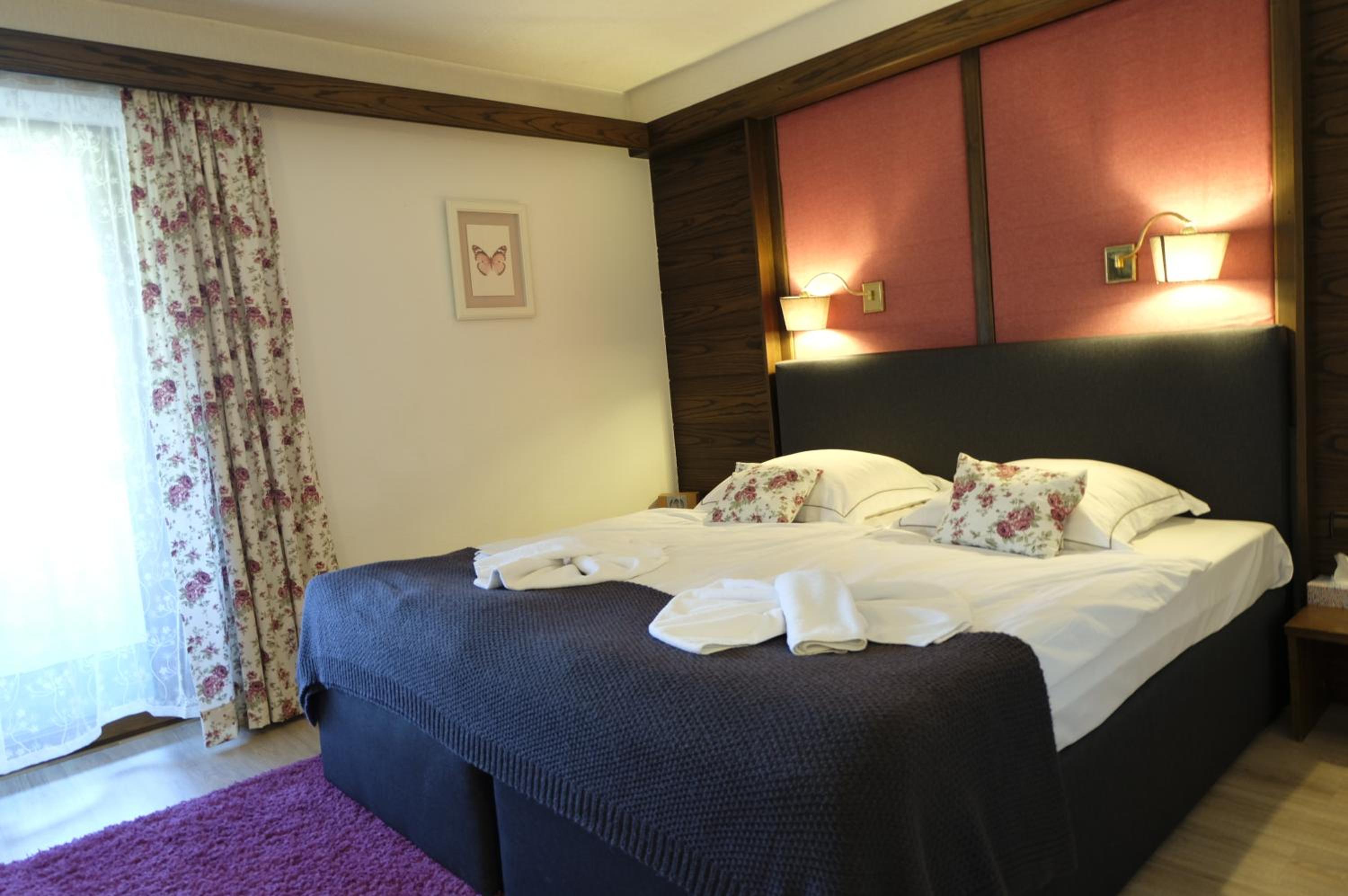 Double Room with Balcony photo 2