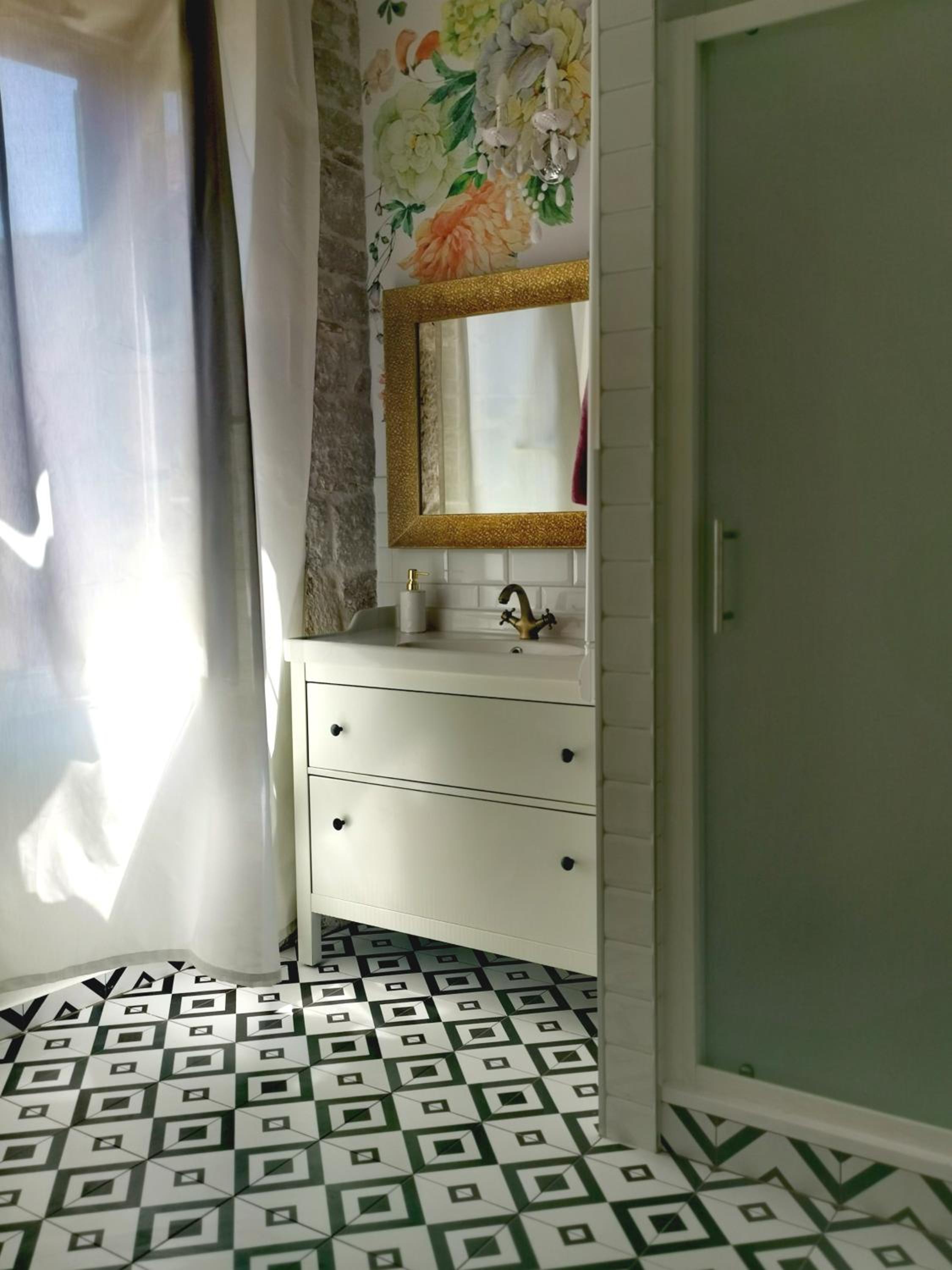 Double Room - Photo 23