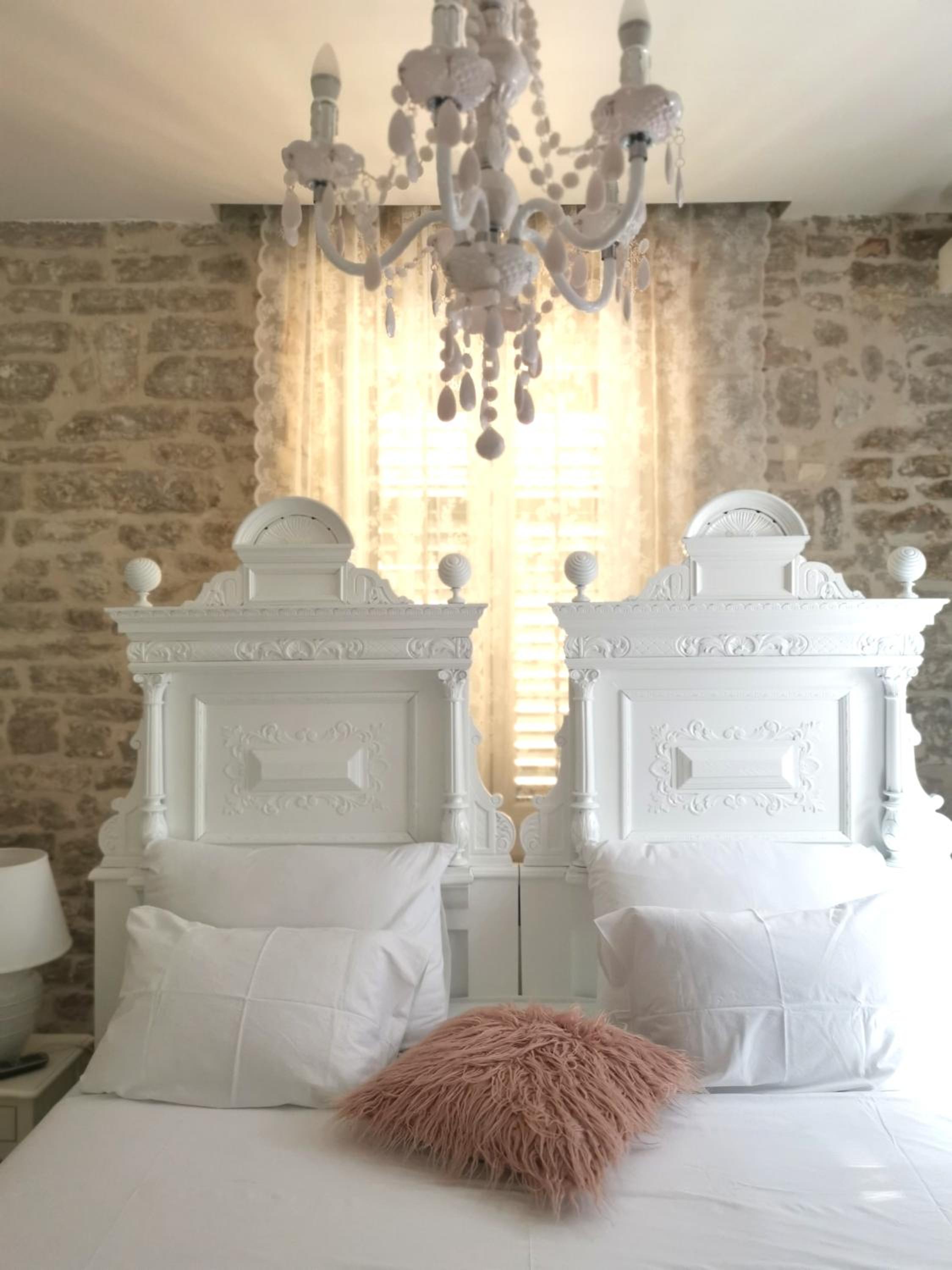 Double Room - Photo 11