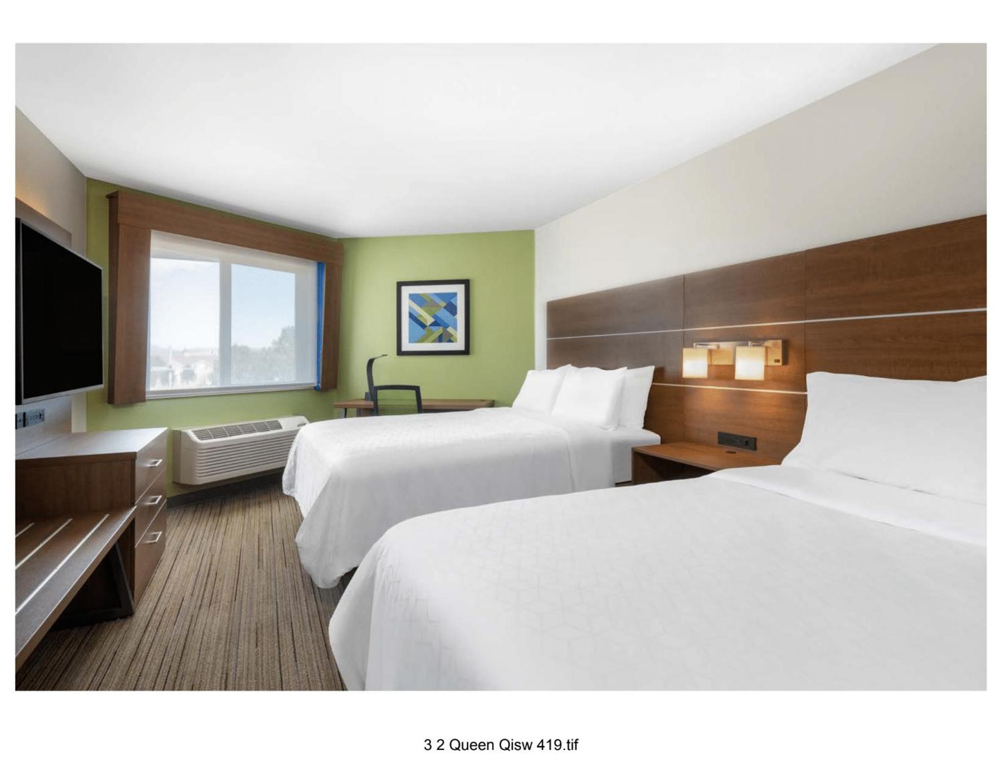 Room with Two Beds - Hearing Accessible - Non-Smoking photo 2