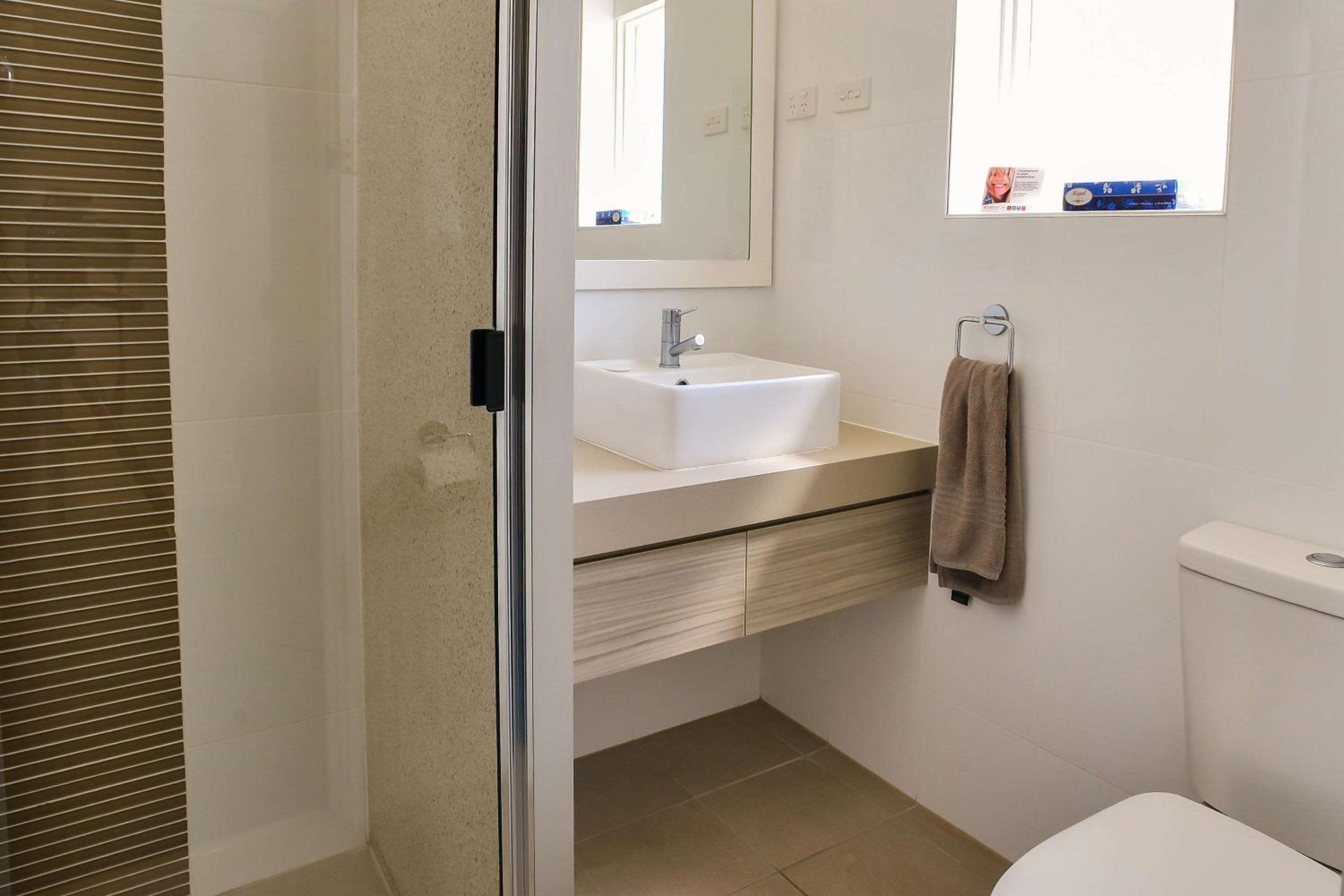 Executive Room - Photo 6