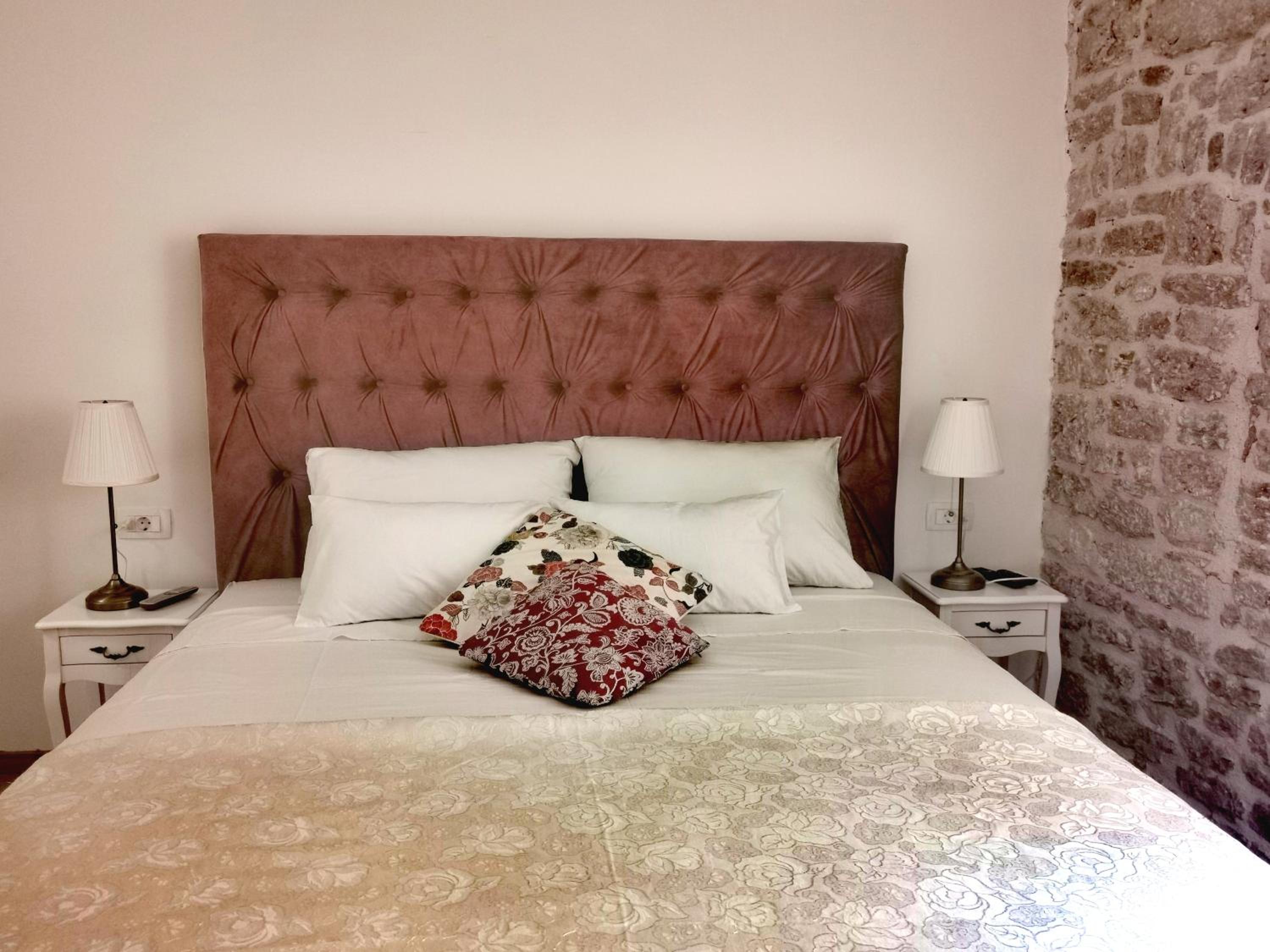 Deluxe Double Room - Photo 3