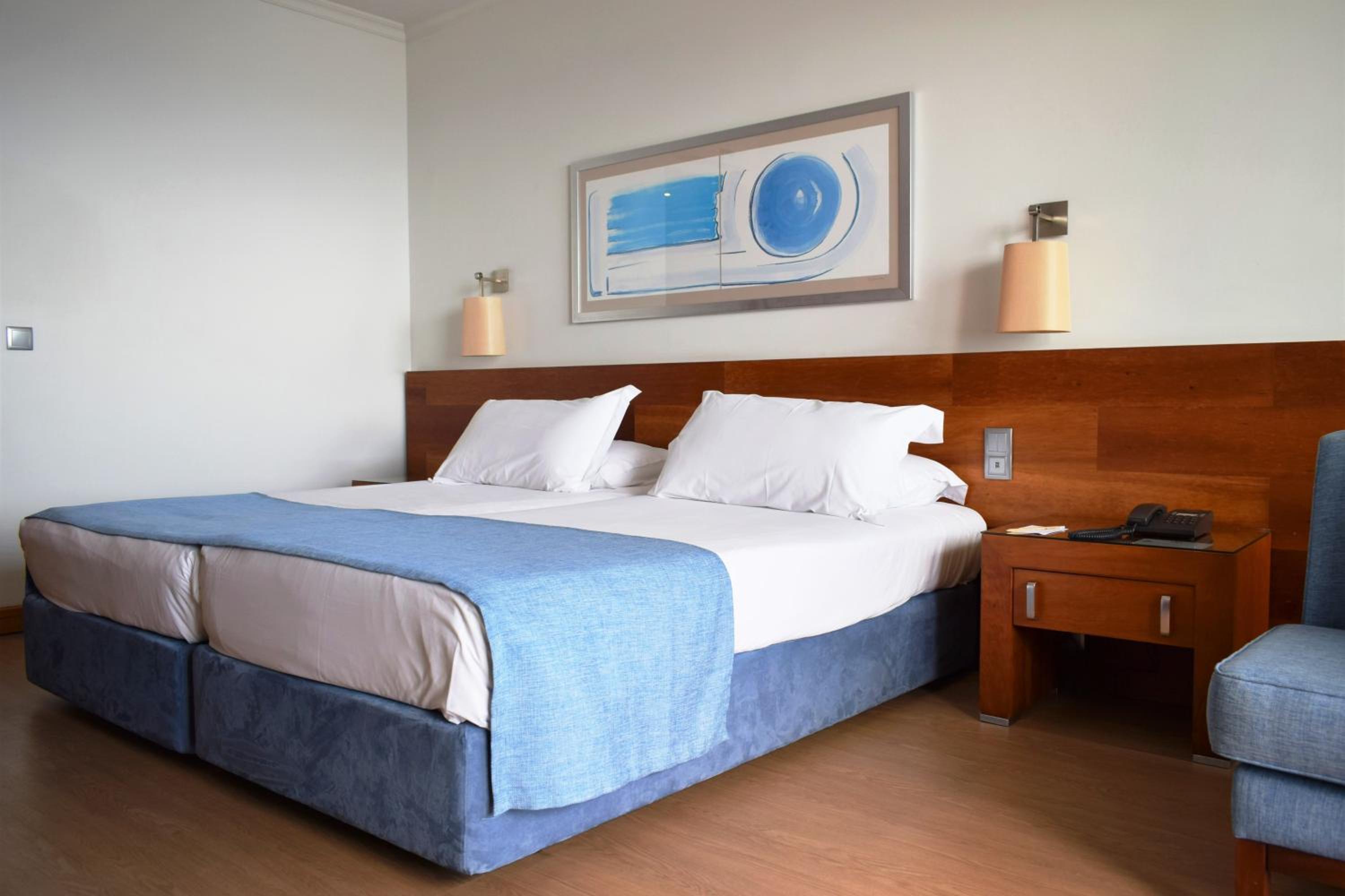 Classic Room with Sea View - Photo 1
