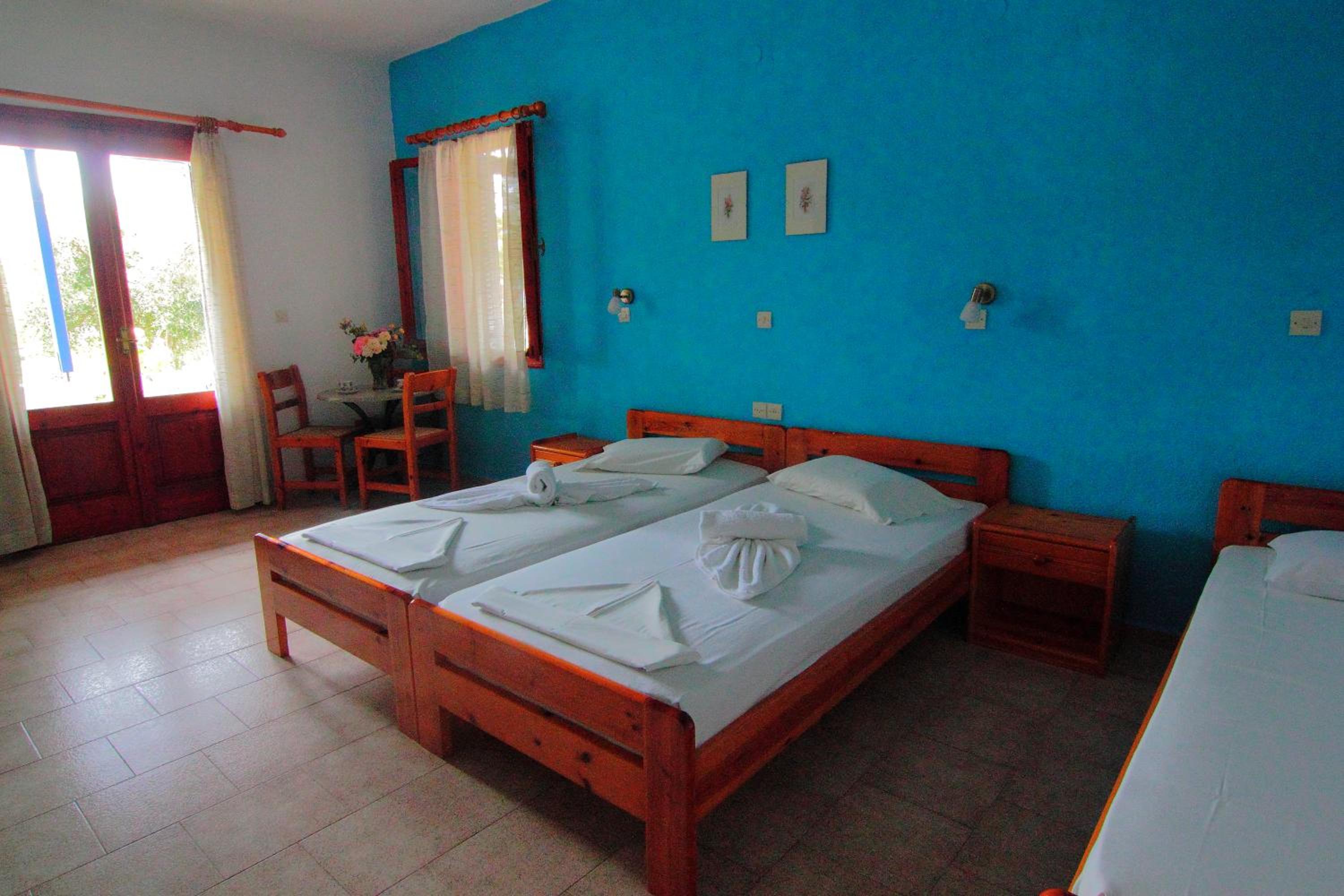 Studio (4 Adults)
