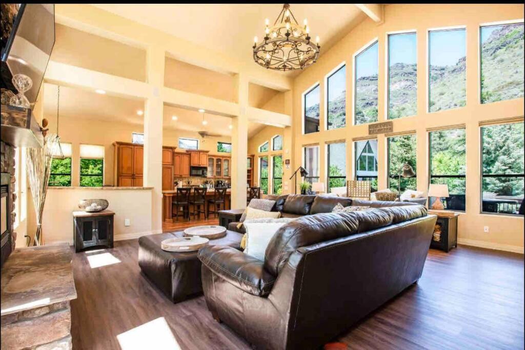 Four-Bedroom House photo 1