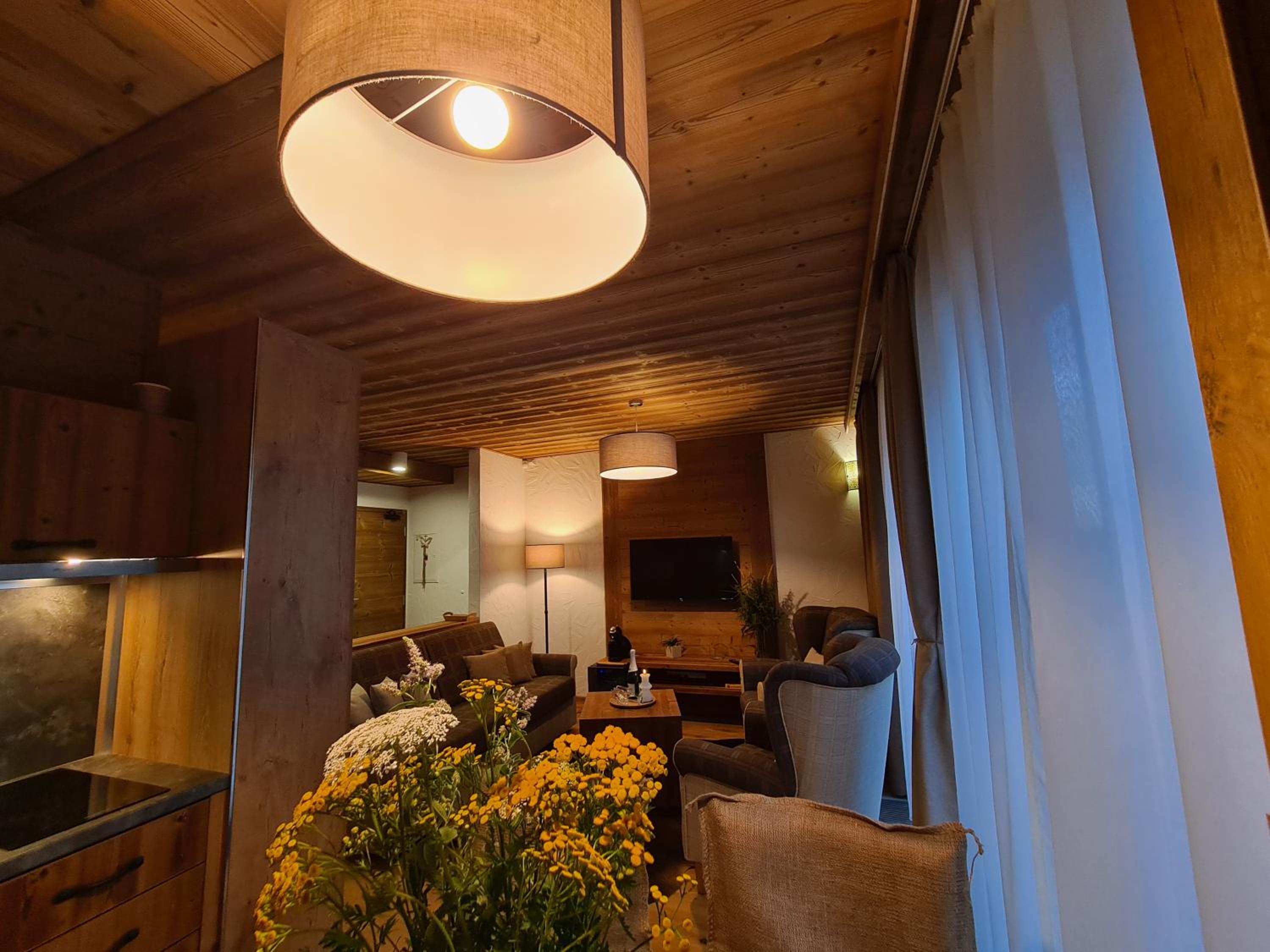 One-Bedroom Apartment - Photo 8