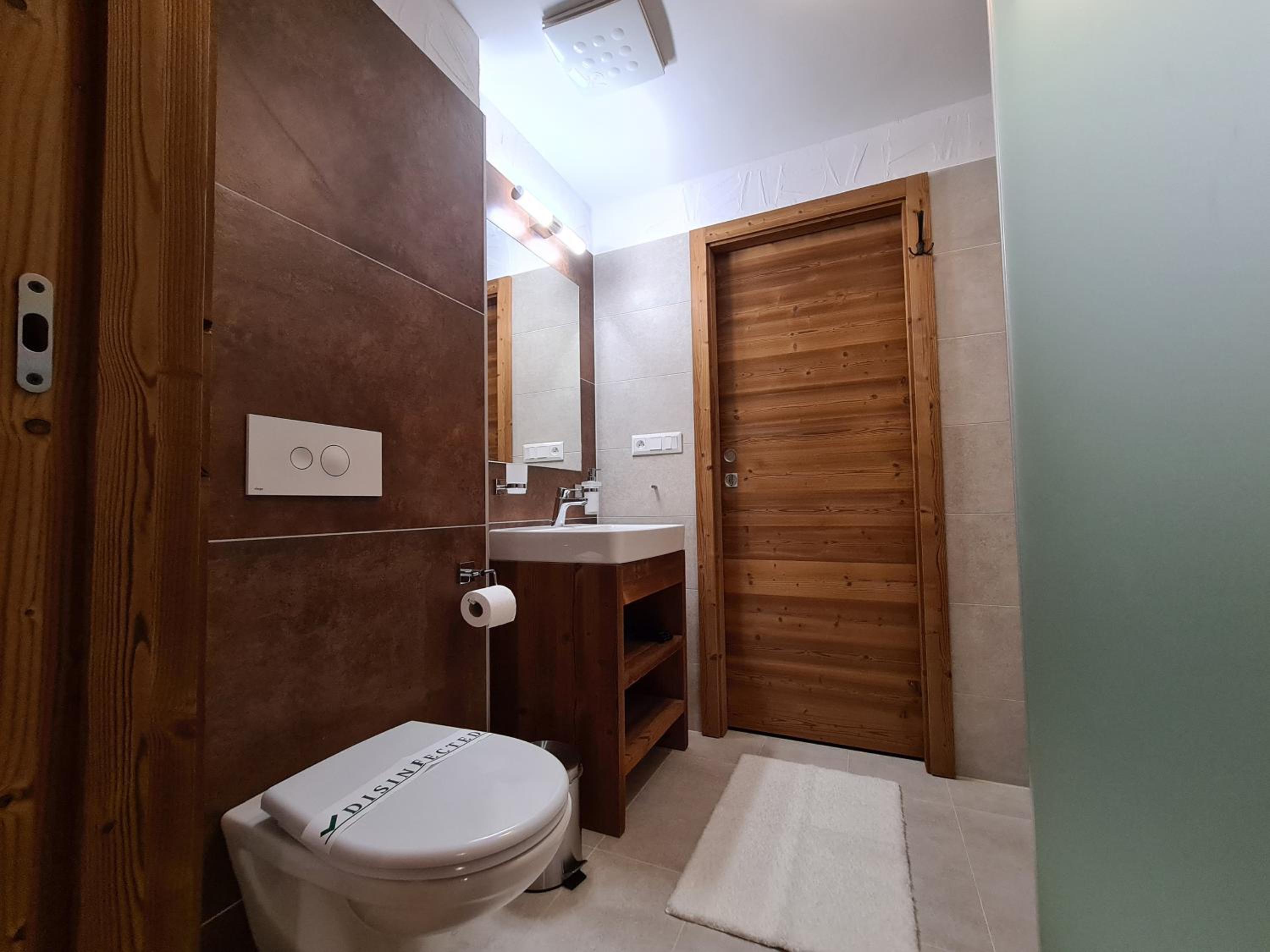 One-Bedroom Apartment - Photo 59