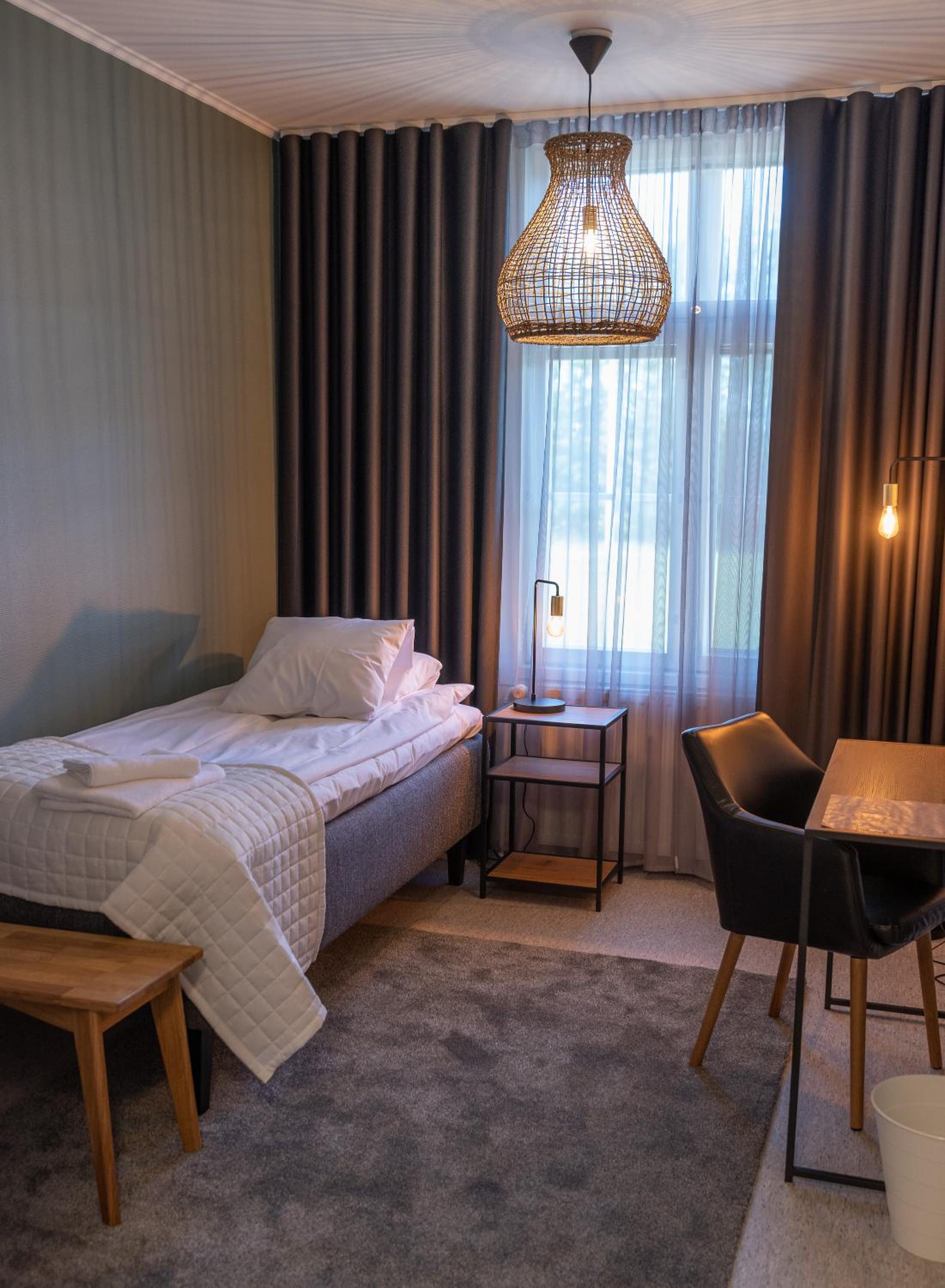 Standard Single Room with Shared Bathroom photo 2