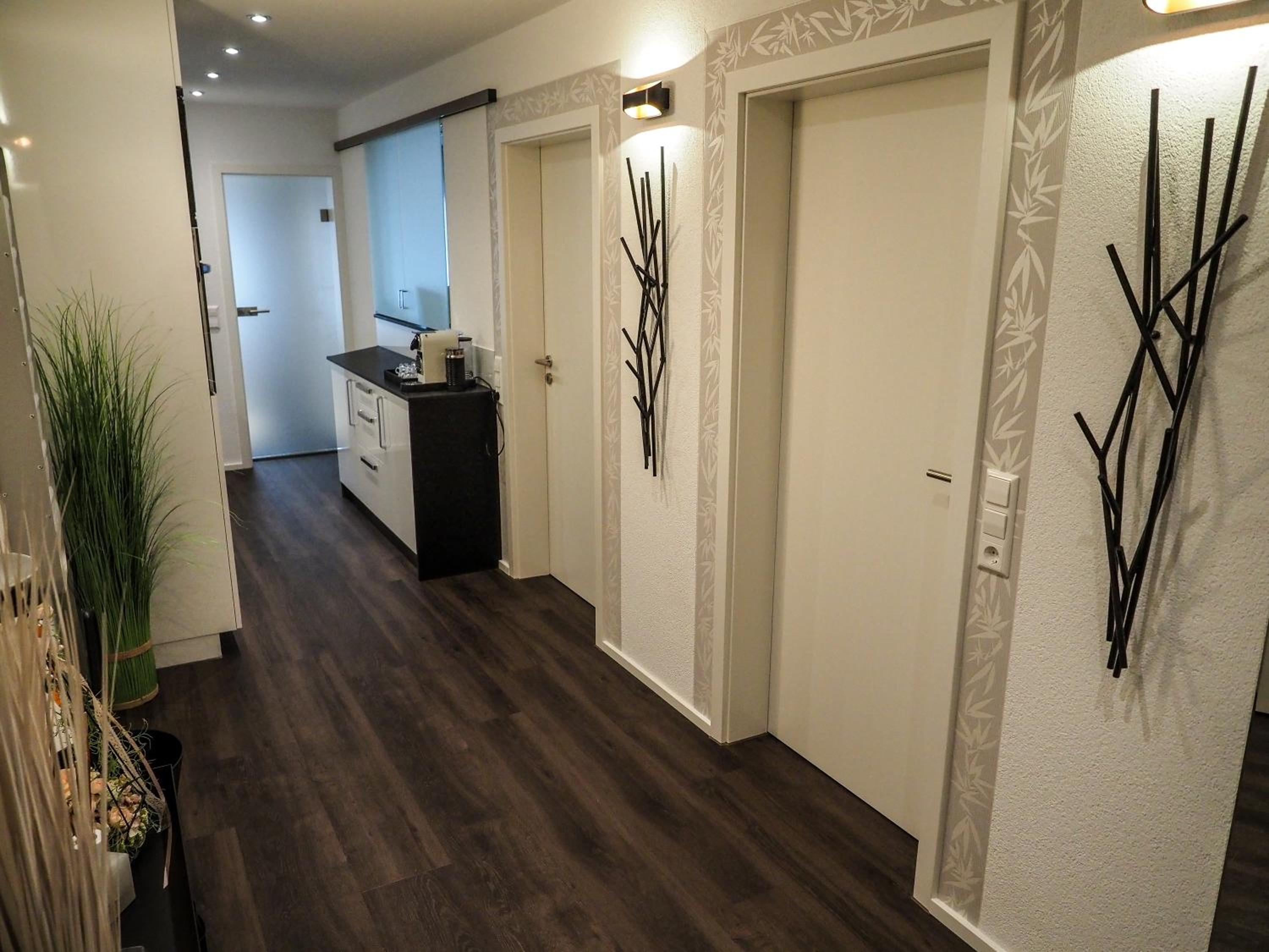 One-Bedroom Apartment - Photo 25