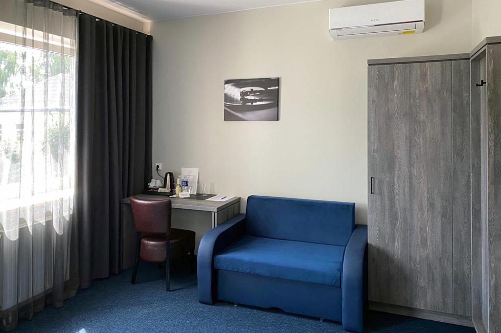 Double Room with Extra Bed - Photo 2