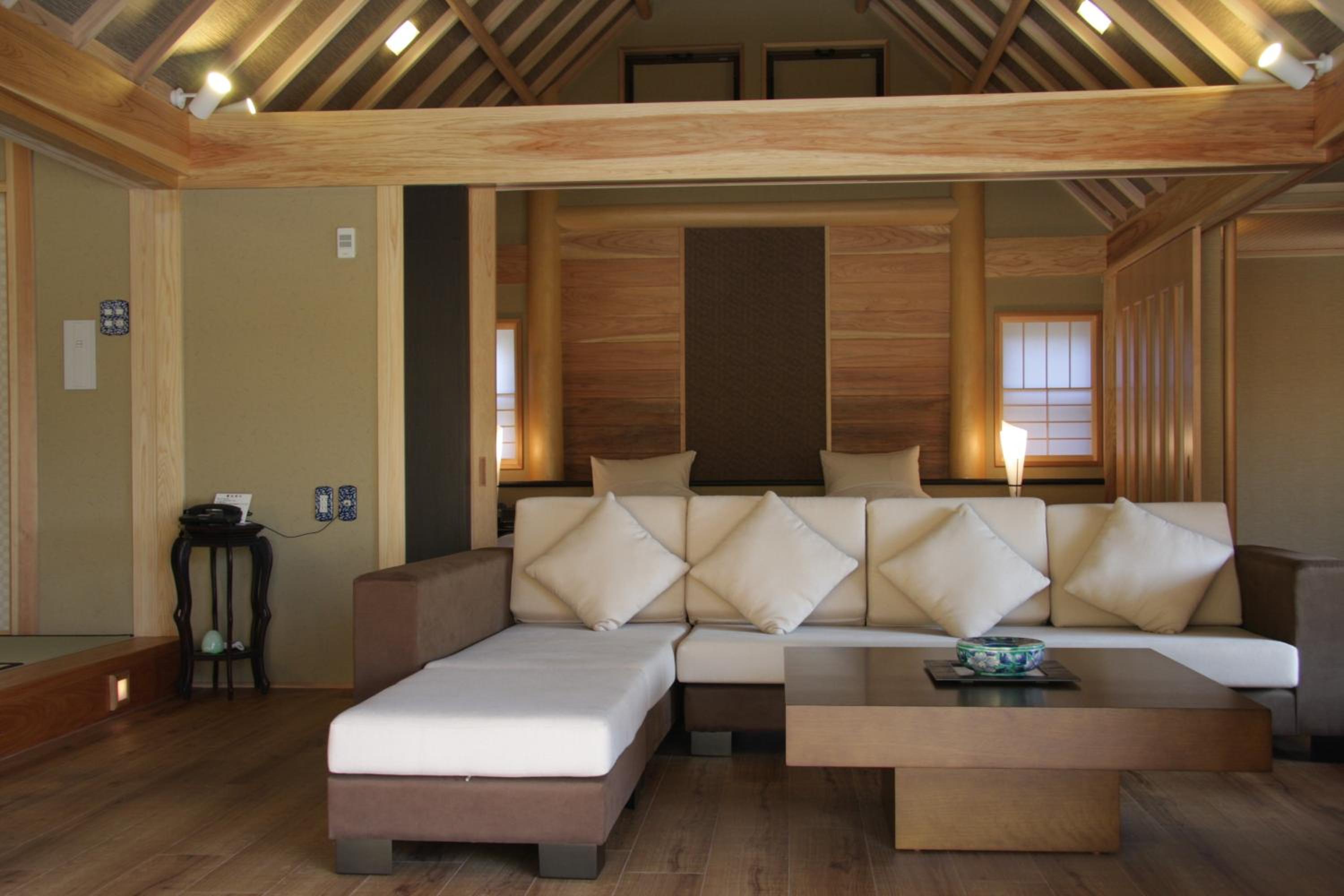 Villa with Tatami Area and Open-Air Bath - Photo 7