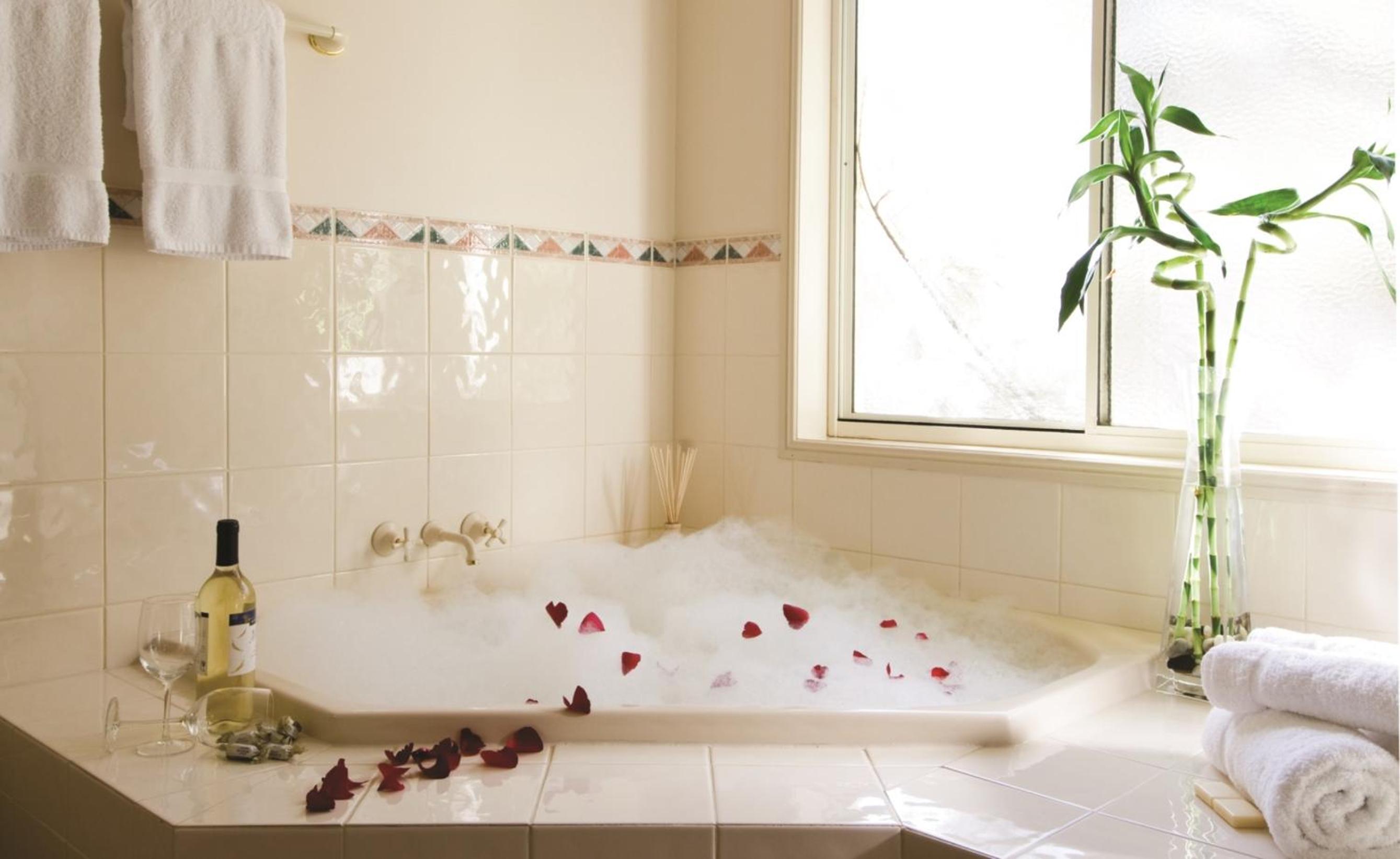 Suite with Spa Bath