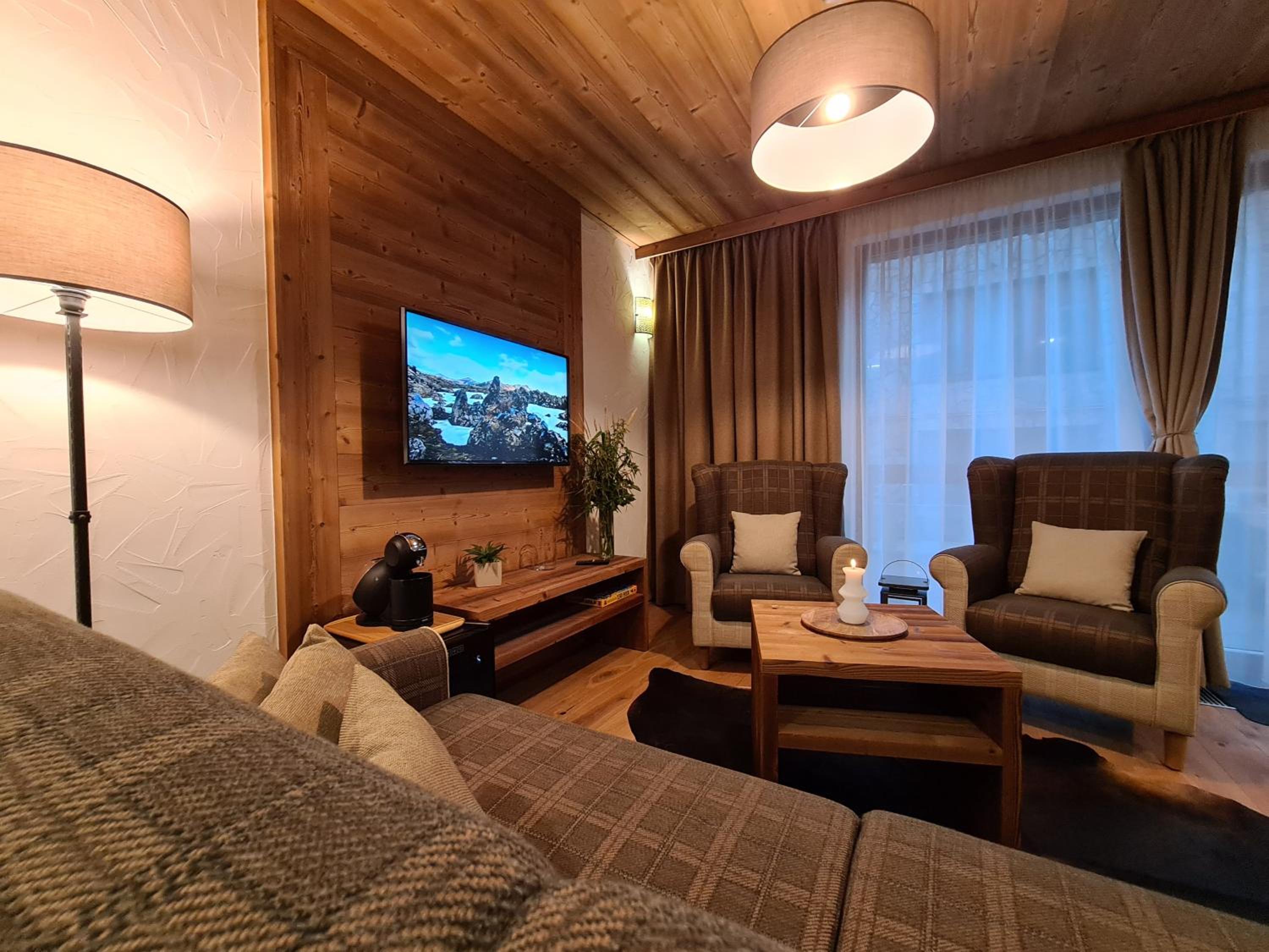 One-Bedroom Apartment - Photo 14