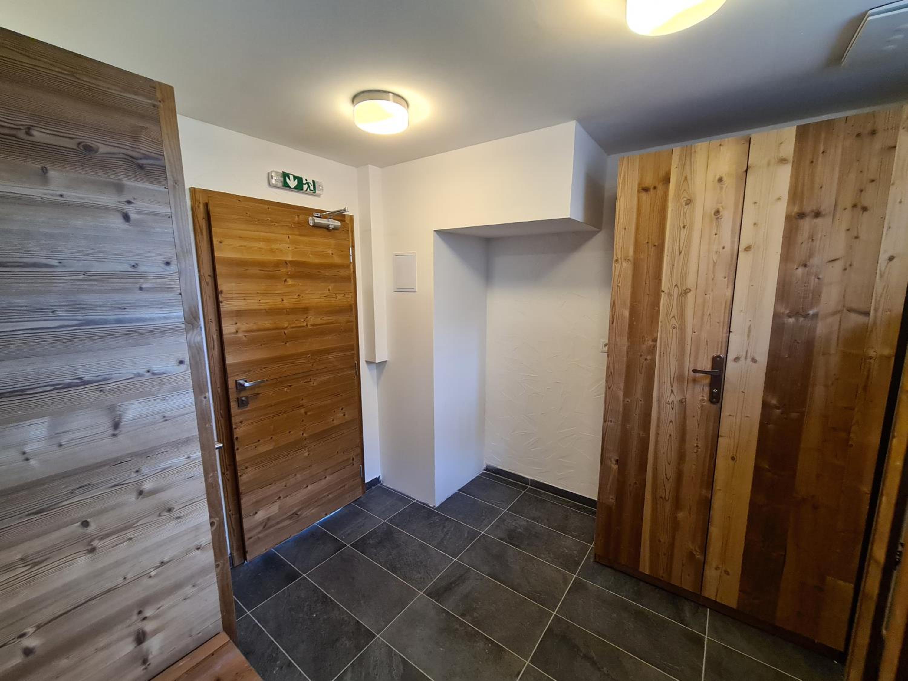 One-Bedroom Apartment - Photo 68