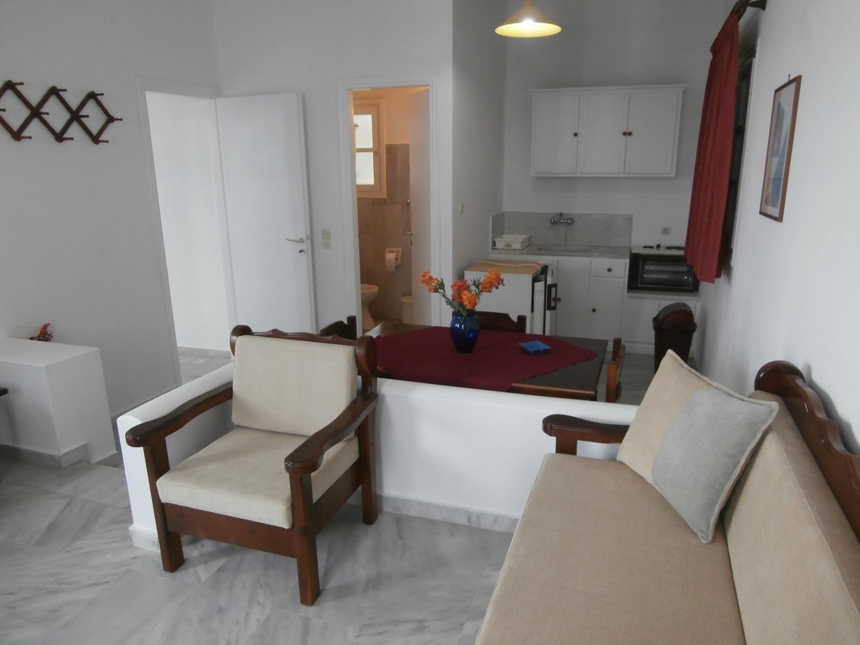 One-Bedroom Apartment - Ground Floor with Sea view