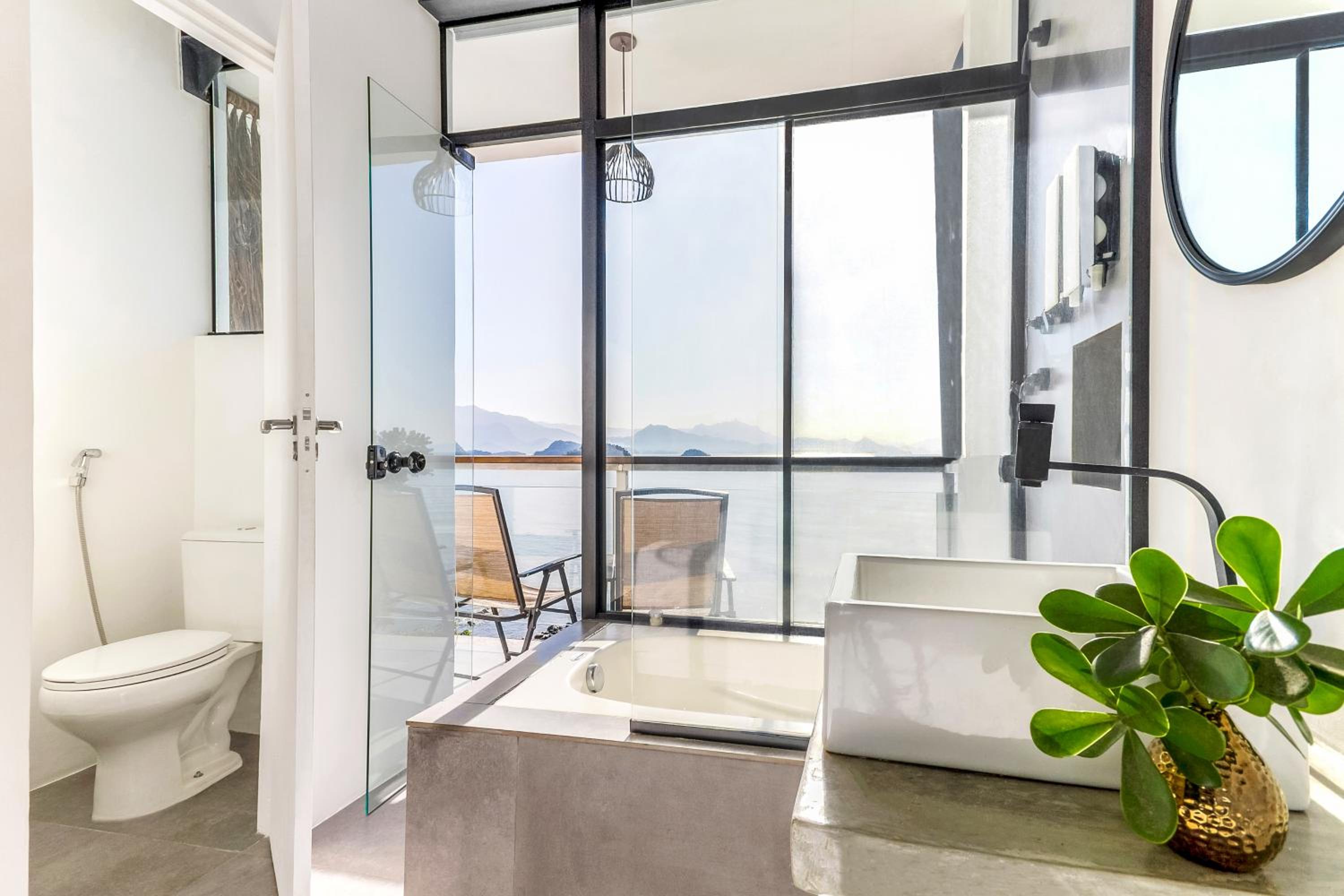 Double Room with Sea View photo 3