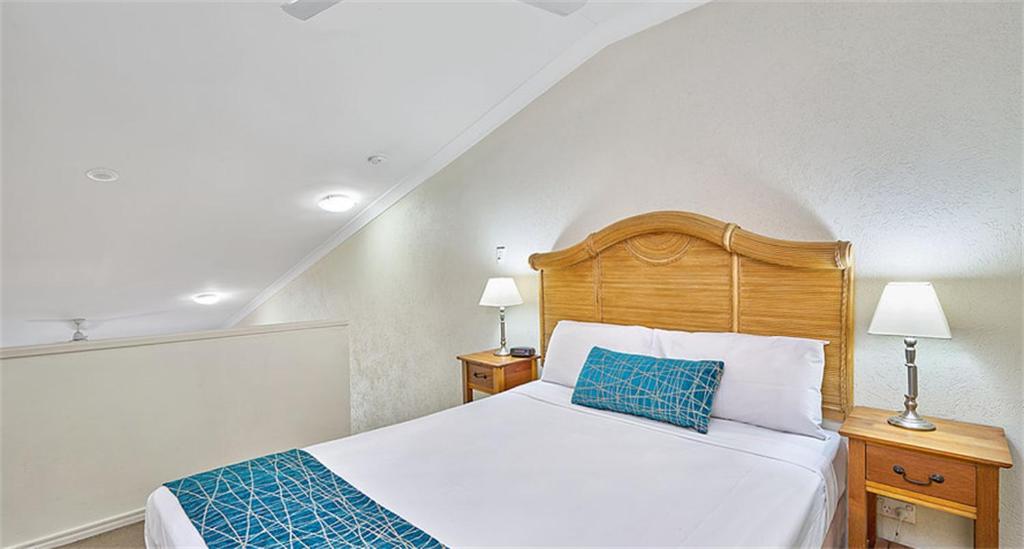 One-Bedroom Apartment - Photo 7