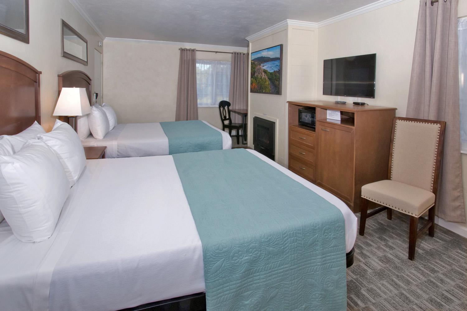 Two Queen Beds with Fireplace photo 2