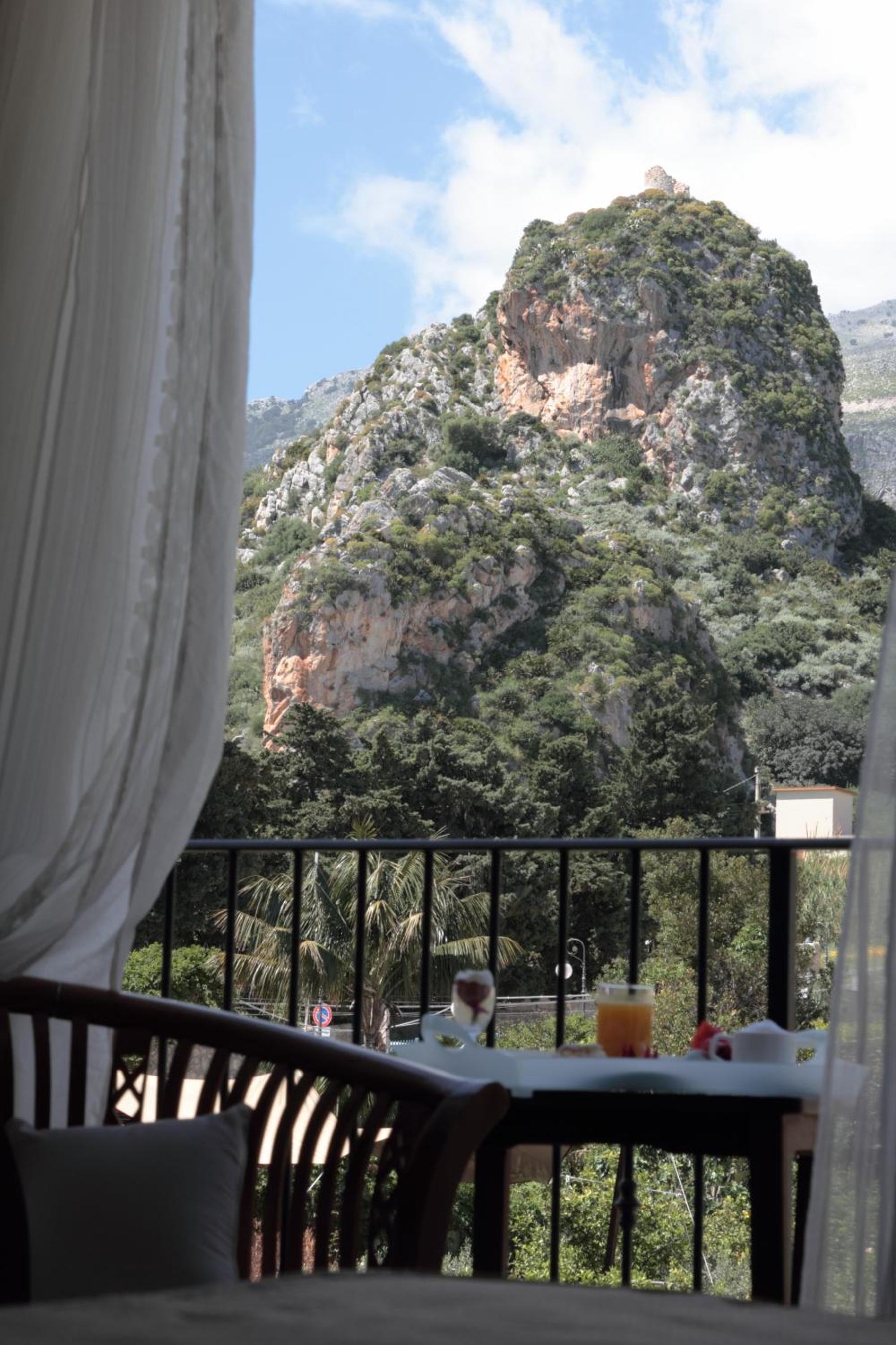 Double Room with Mountain View photo 3
