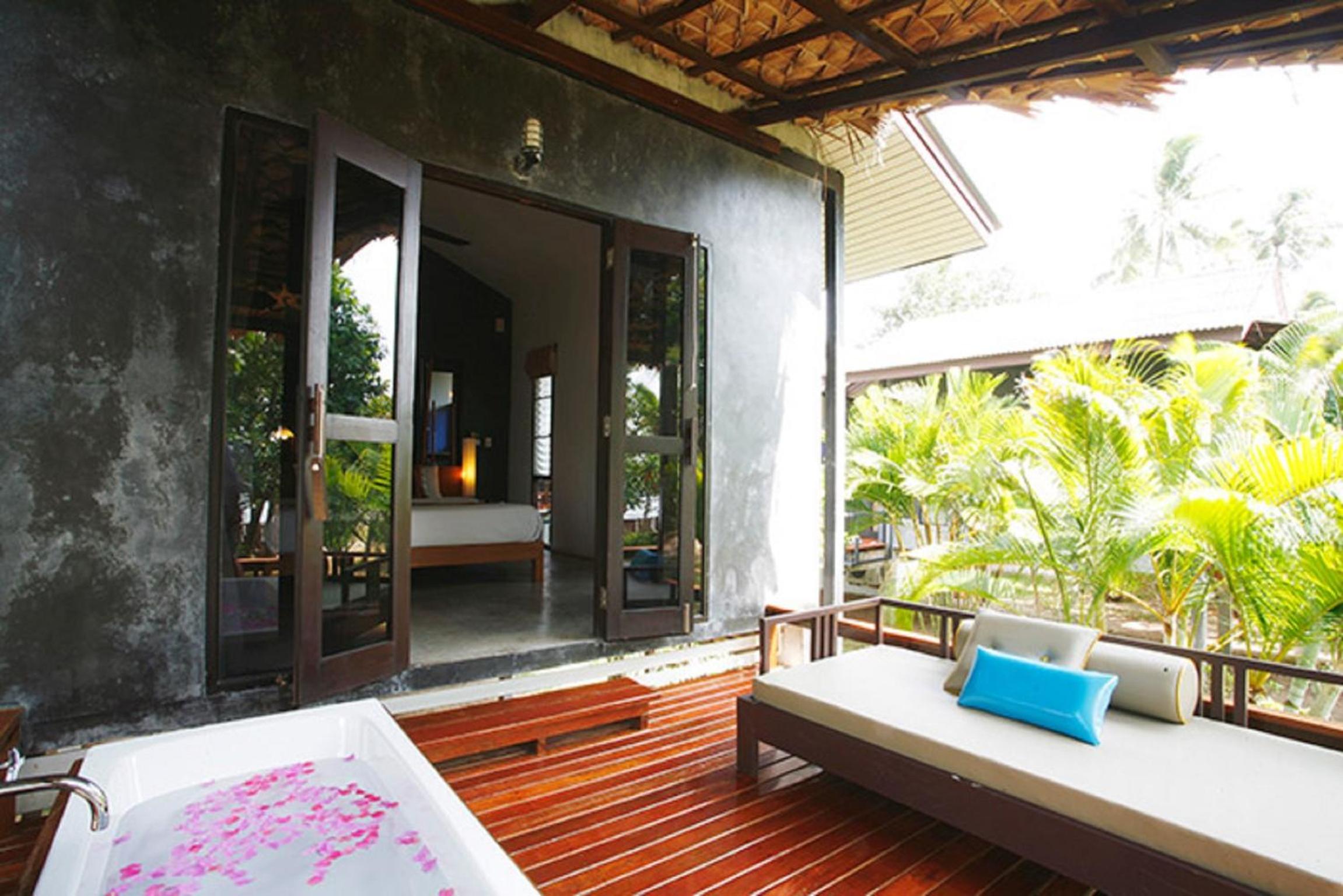 Ocean Front Bungalow photo 2