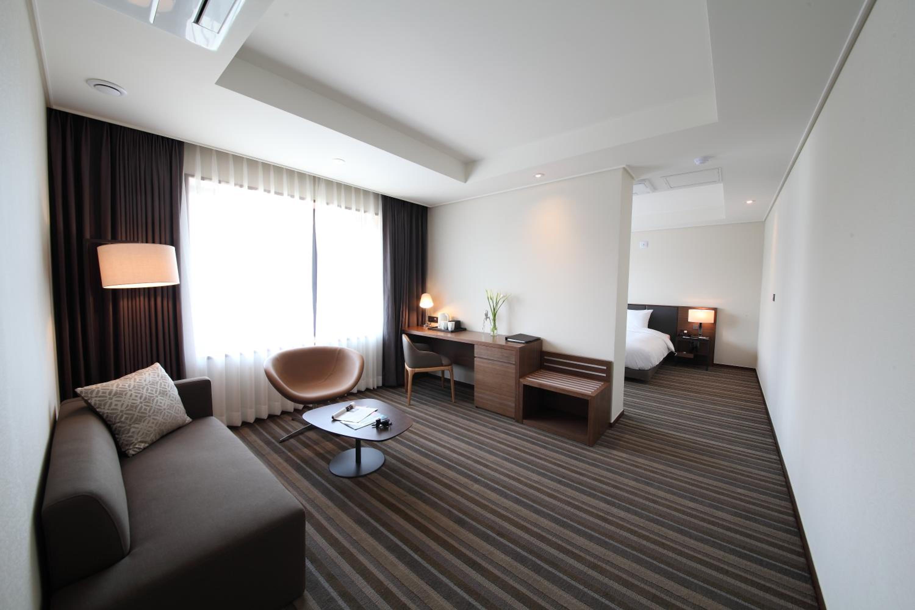 Avon Suite Room with Free breakfast for 2 people