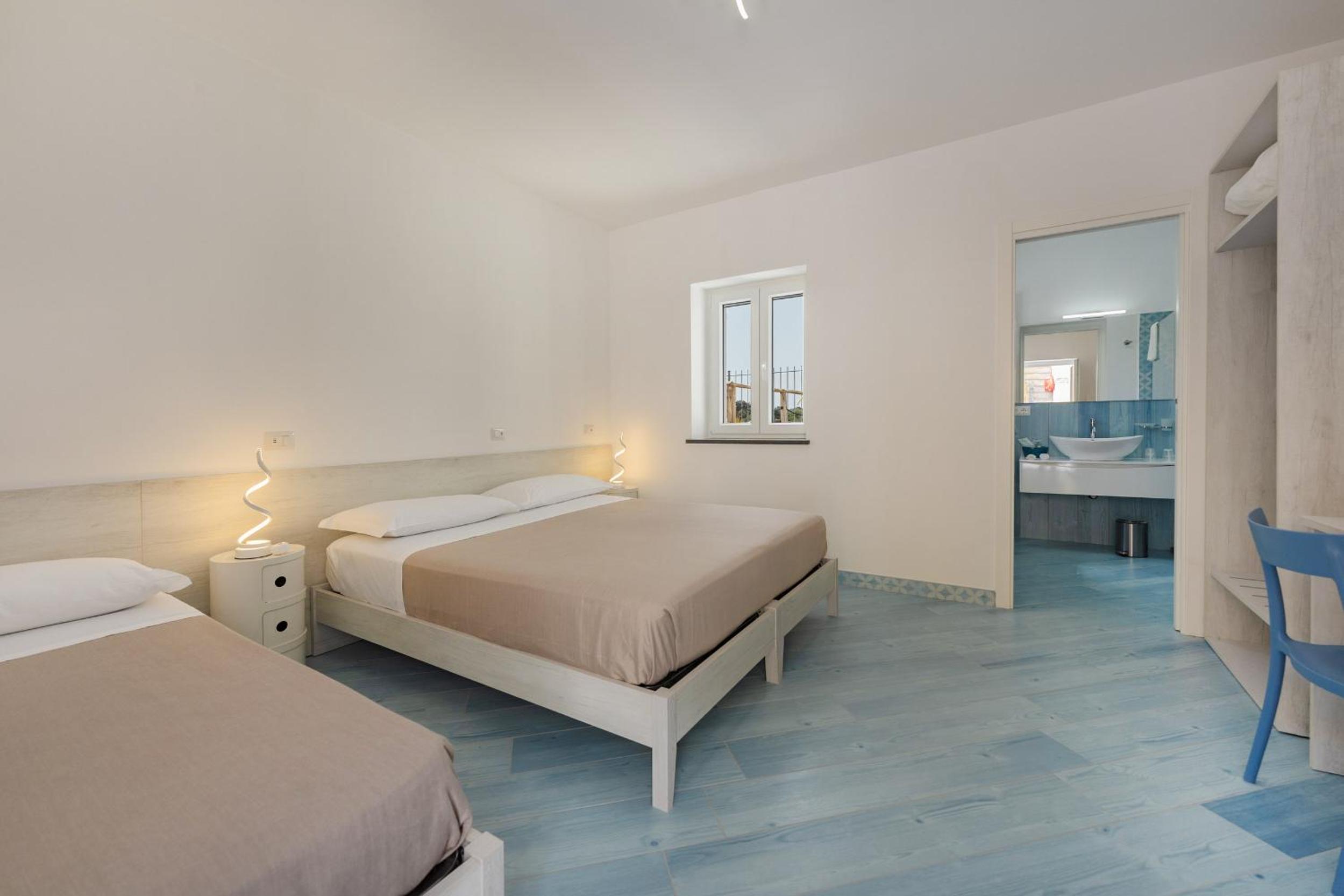 Triple Room - Photo 9