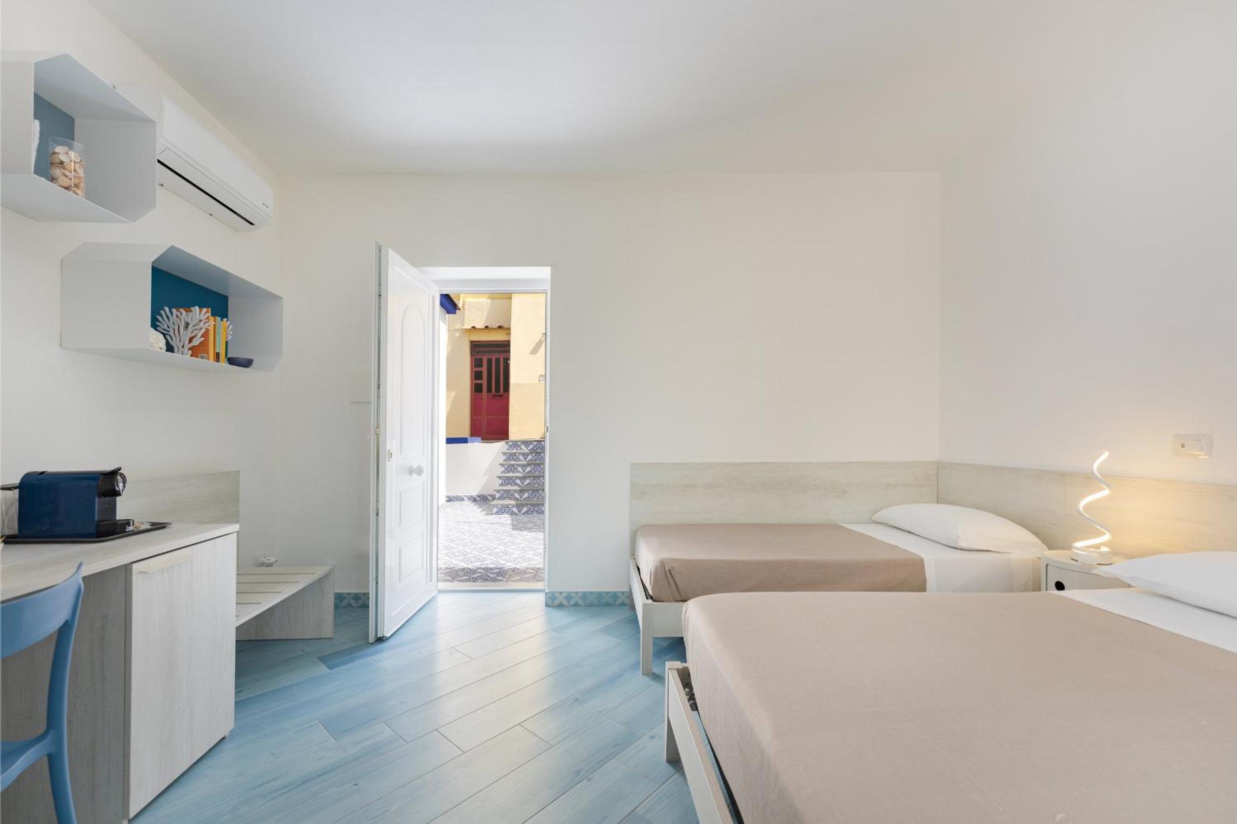 Triple Room - Photo 8