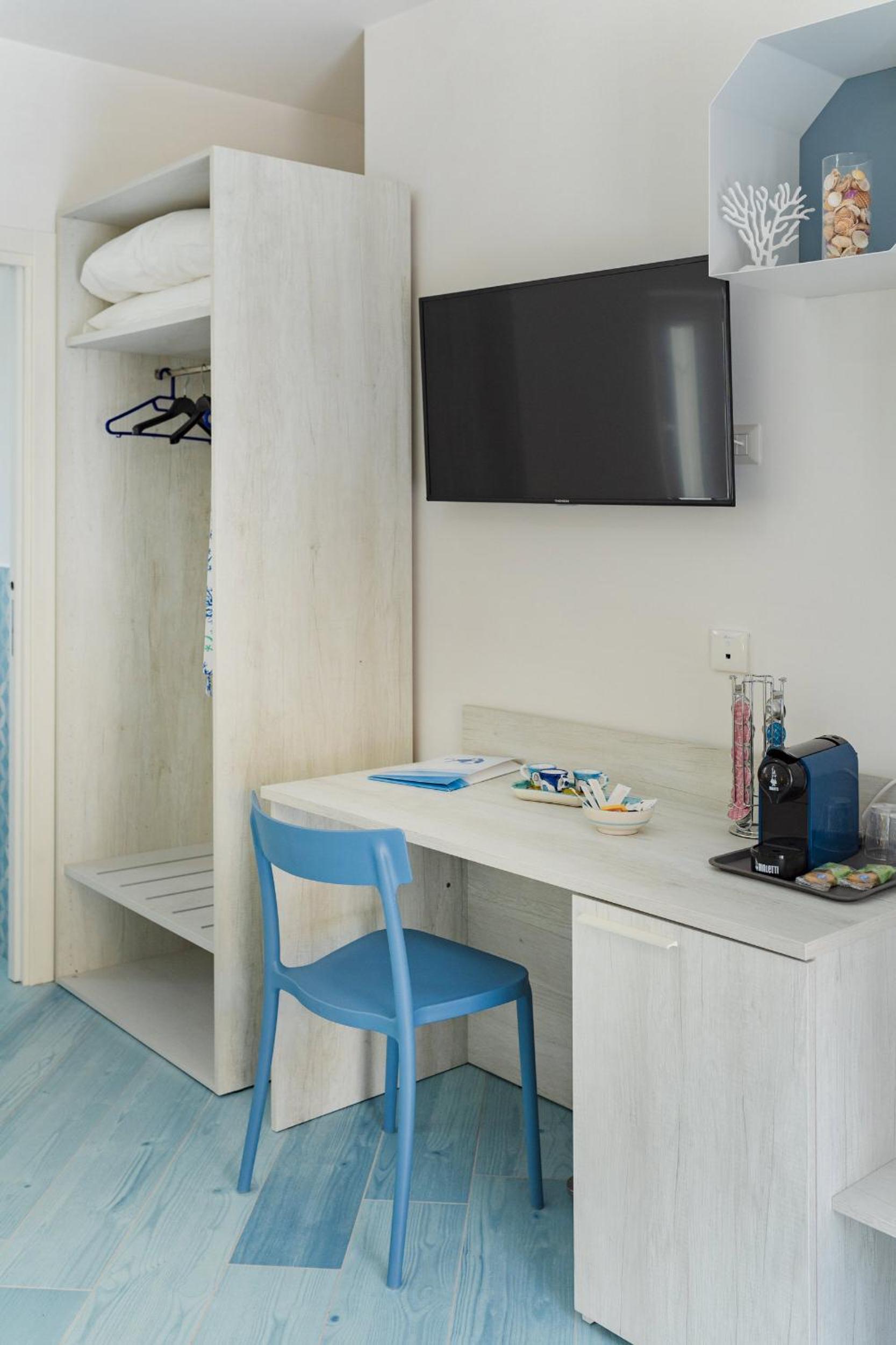 Triple Room - Photo 17