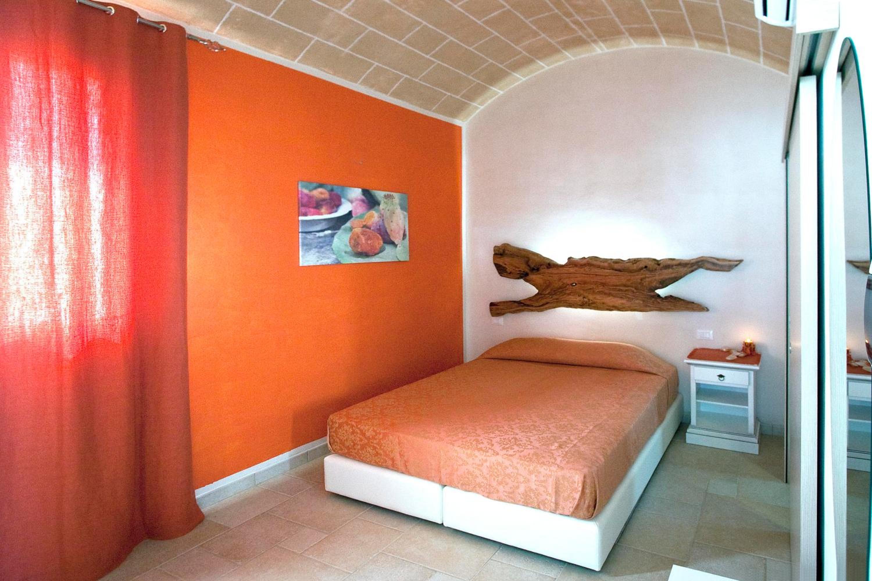 King Room - Disability Access photo 2