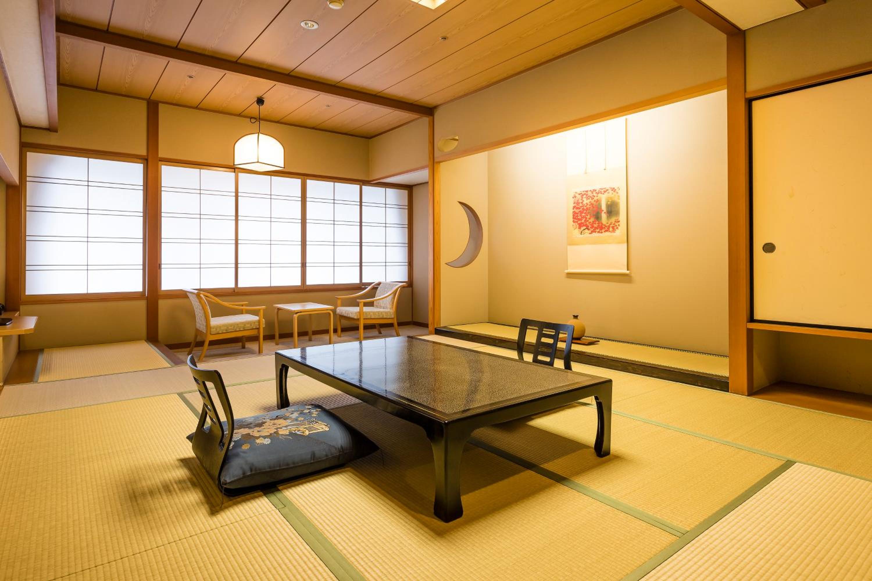 Japanese-Style Room with City View - Photo 1