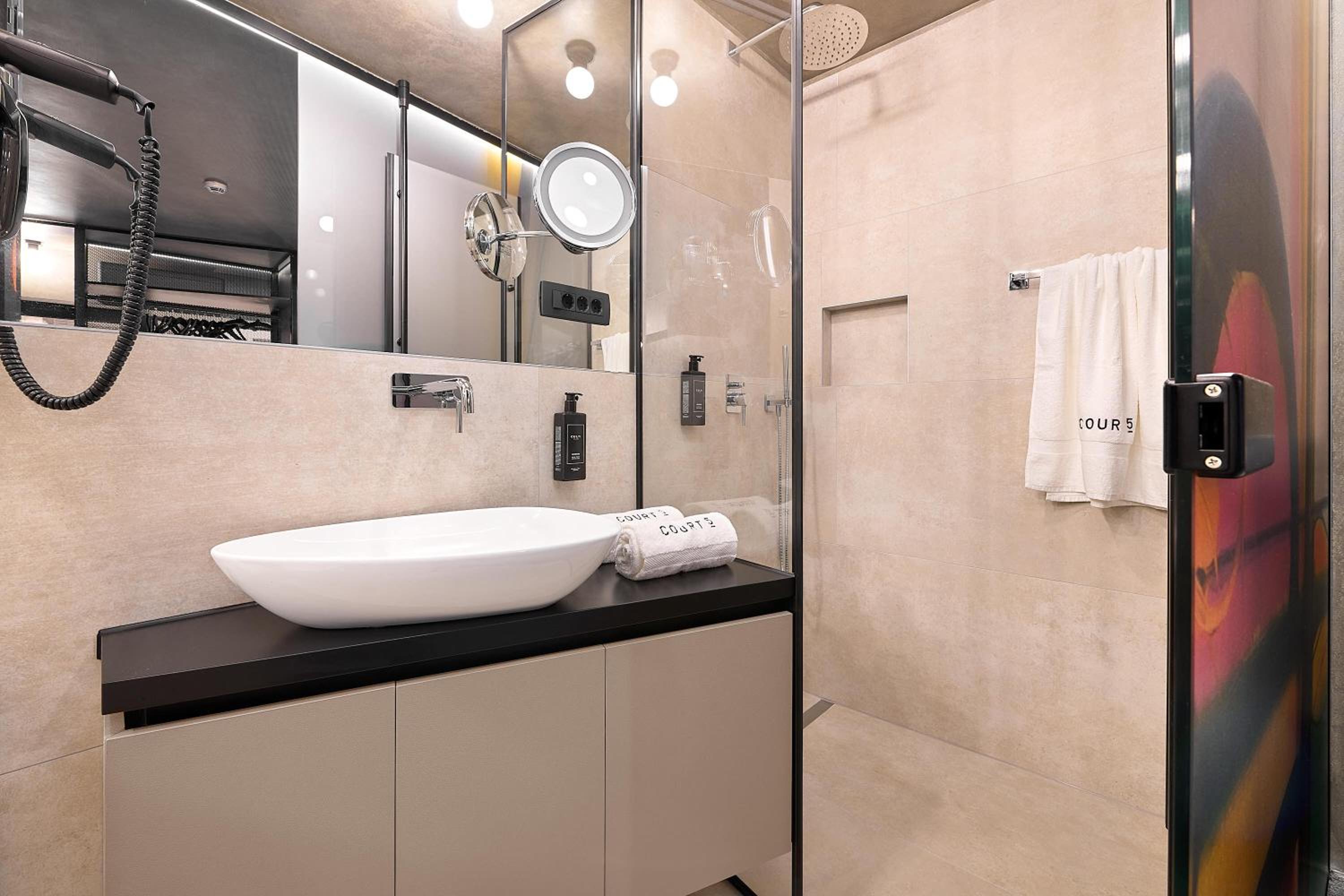 Duplex Apartment - Photo 2