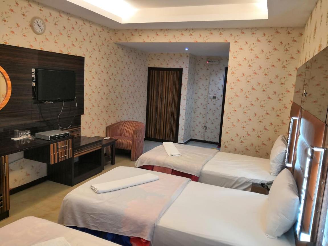 Standard Triple Room photo 2