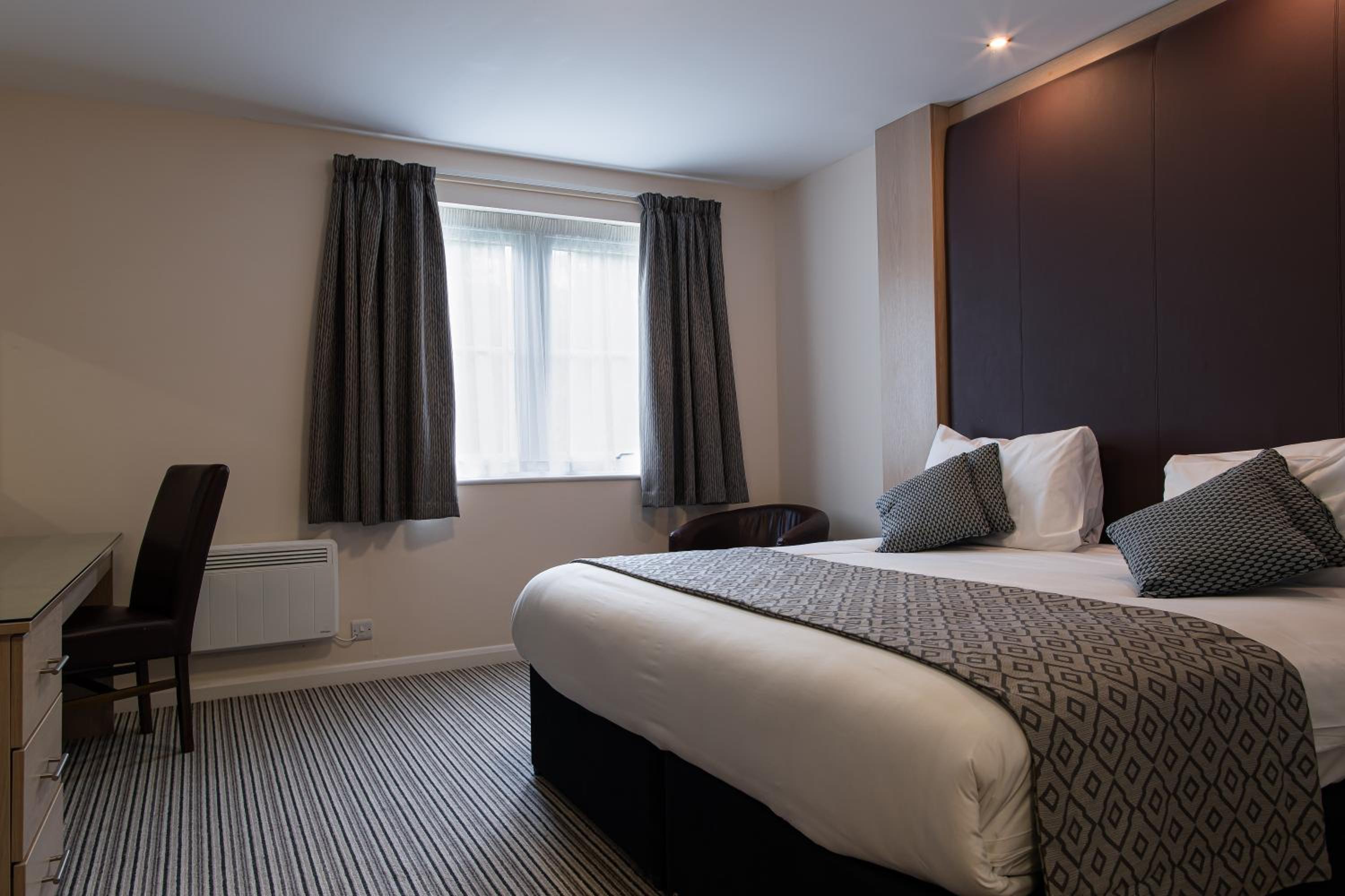 Double or Twin Room - Photo 2