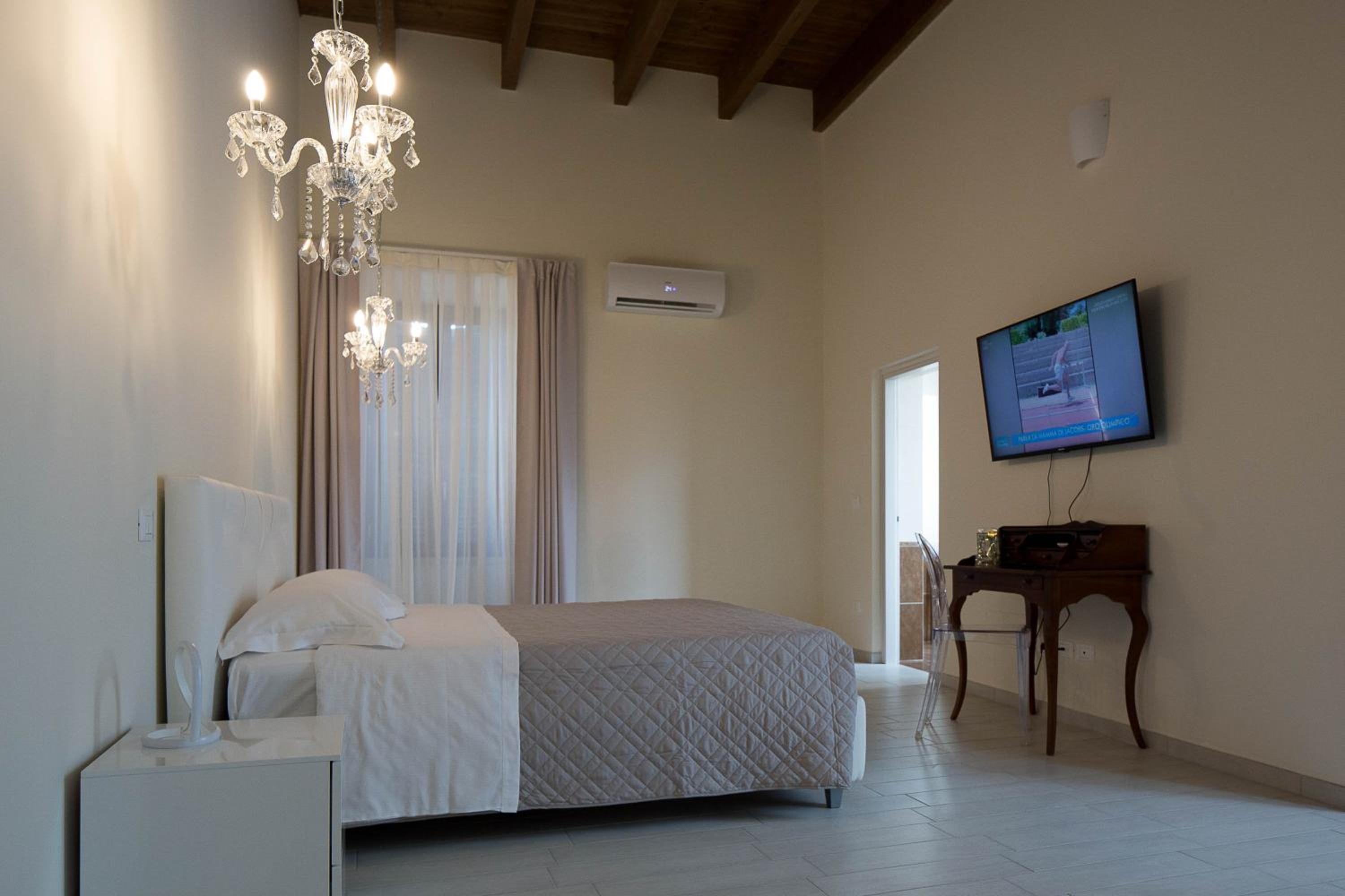 Junior Suite with Mountain View photo 1
