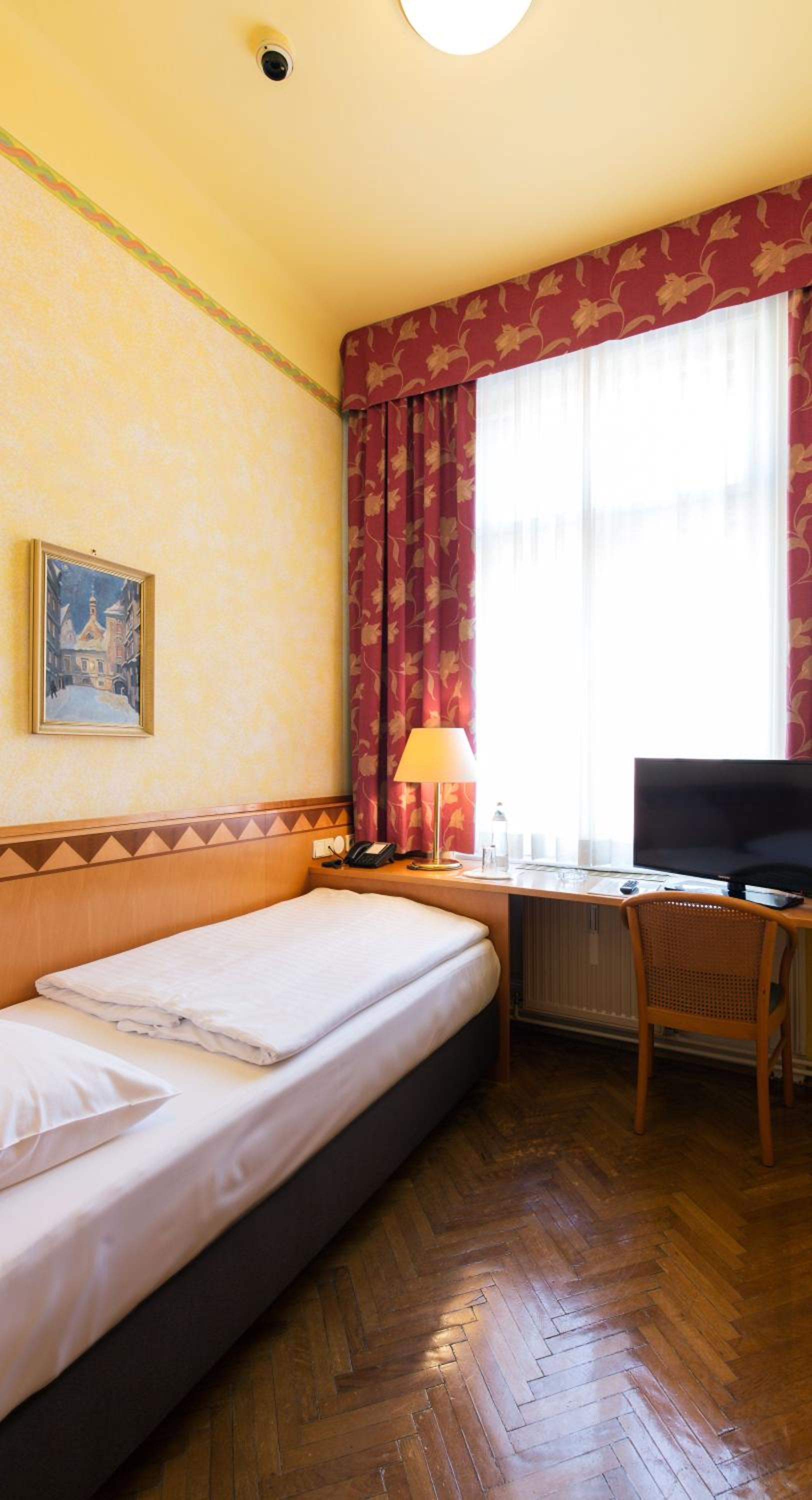 Single Room photo 1
