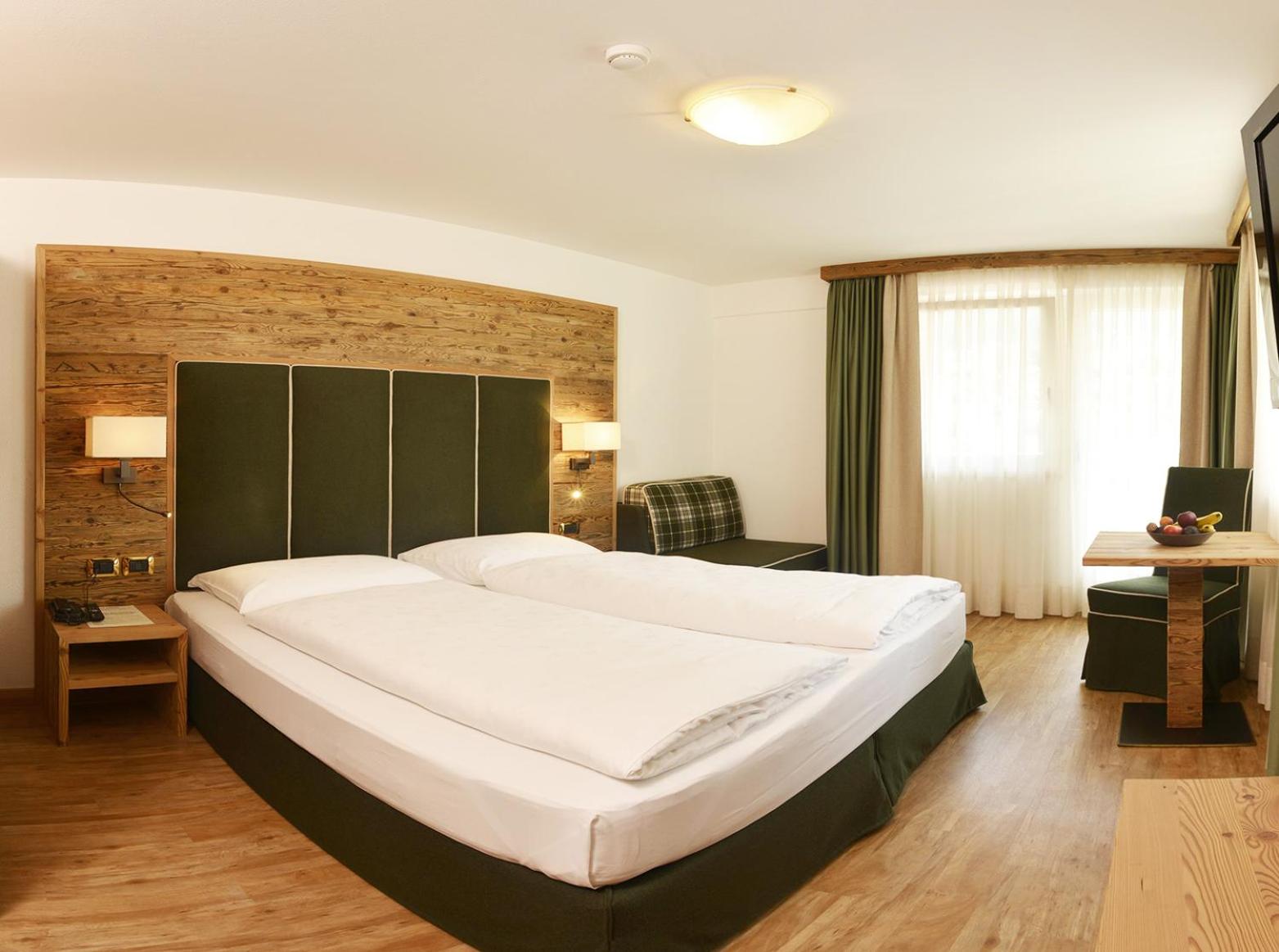 Superior Double or Twin Room photo 3