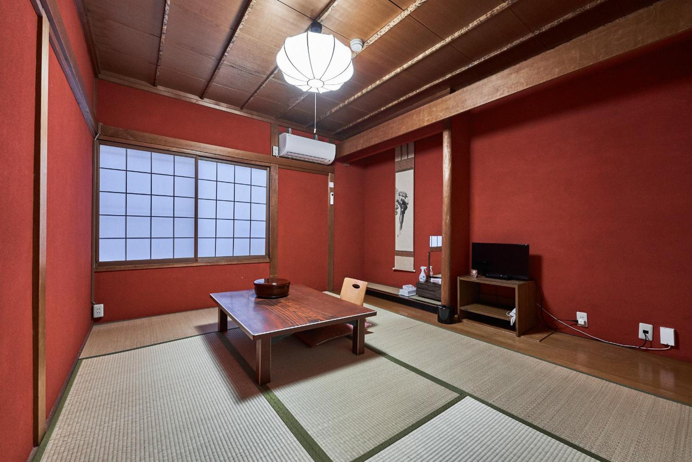 Japanese-Style Economy Room with Shared Bathroom photo 2