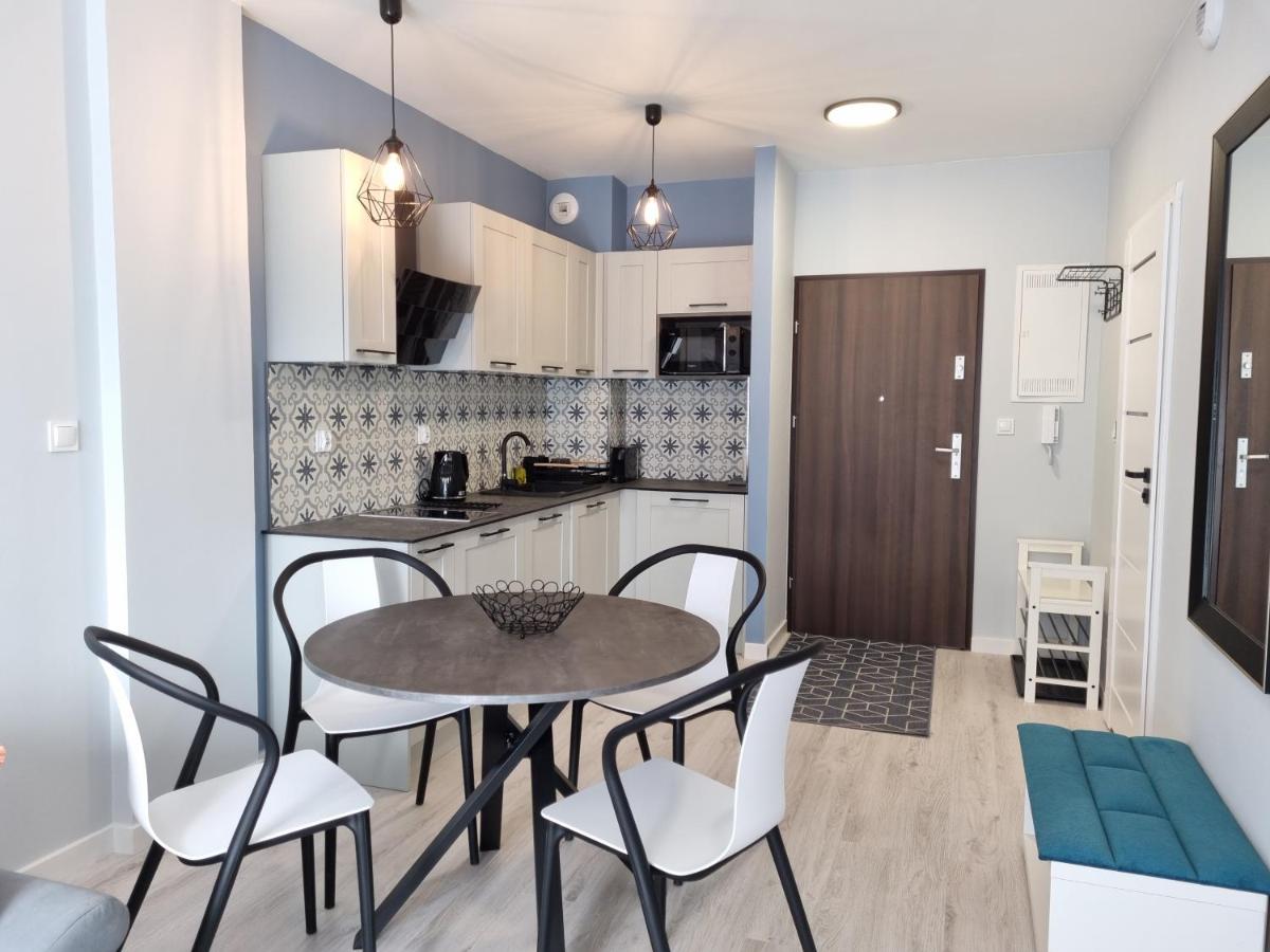 One-Bedroom Apartment - Photo 8