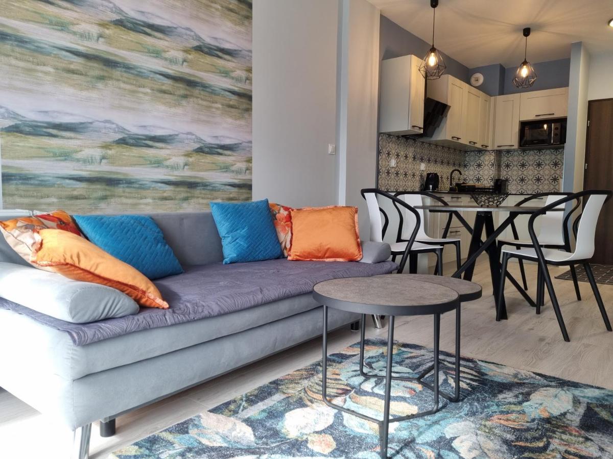 One-Bedroom Apartment - Photo 11